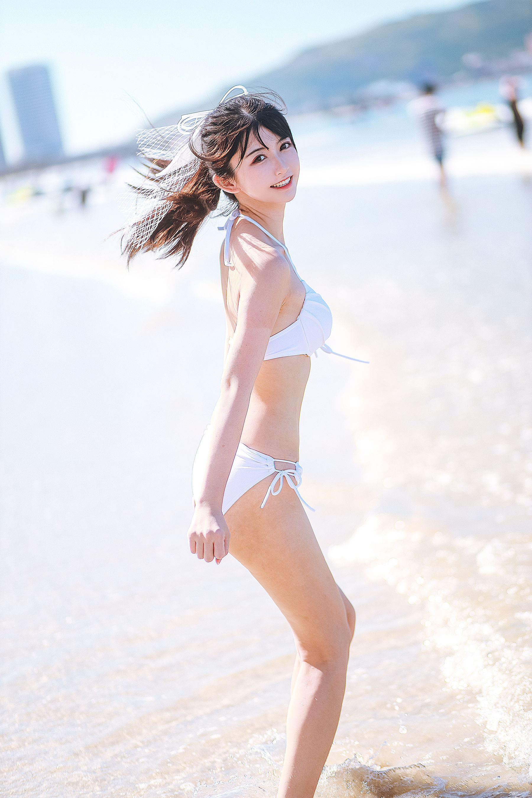 超人气Coser鳗鱼霏儿 – 海边 [23P]