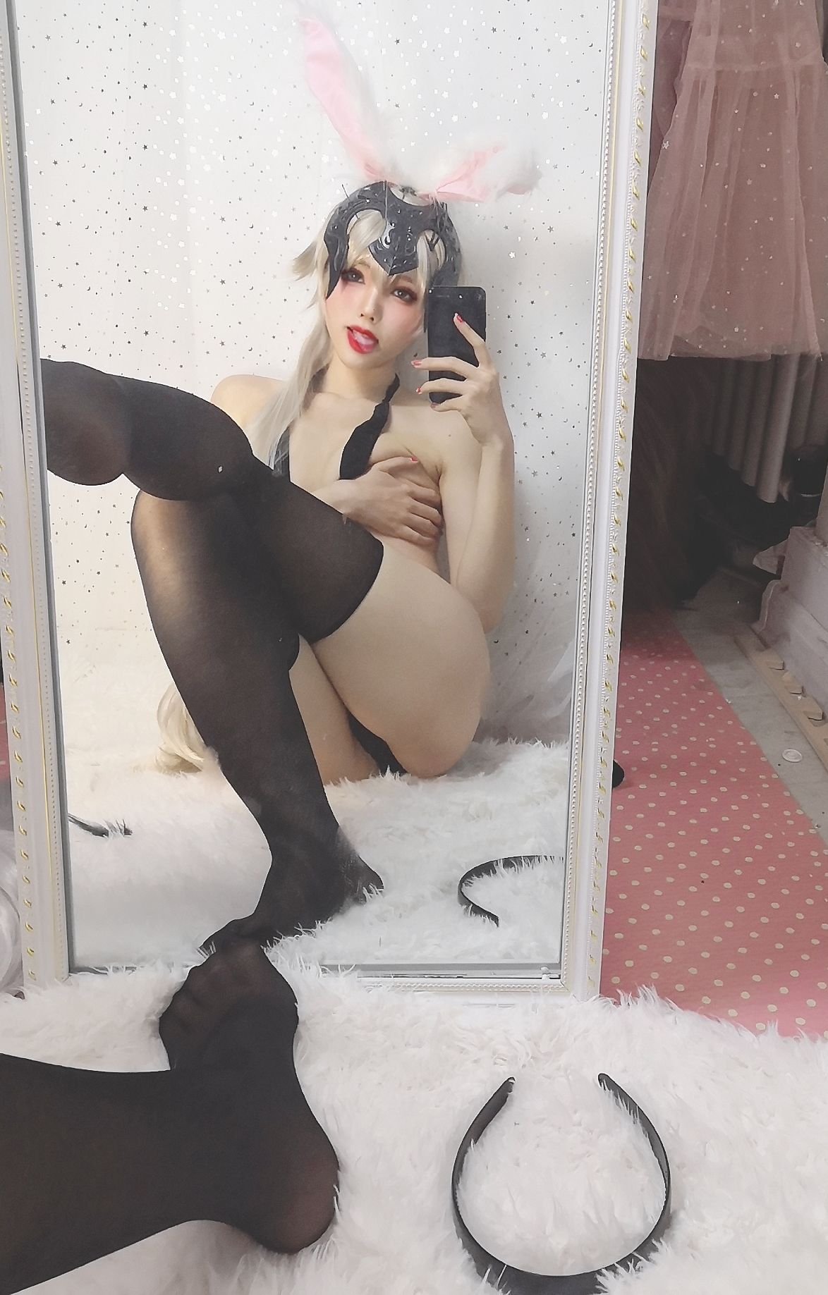 钛合金大粑粑 – 黑贞兔兔 [25P]