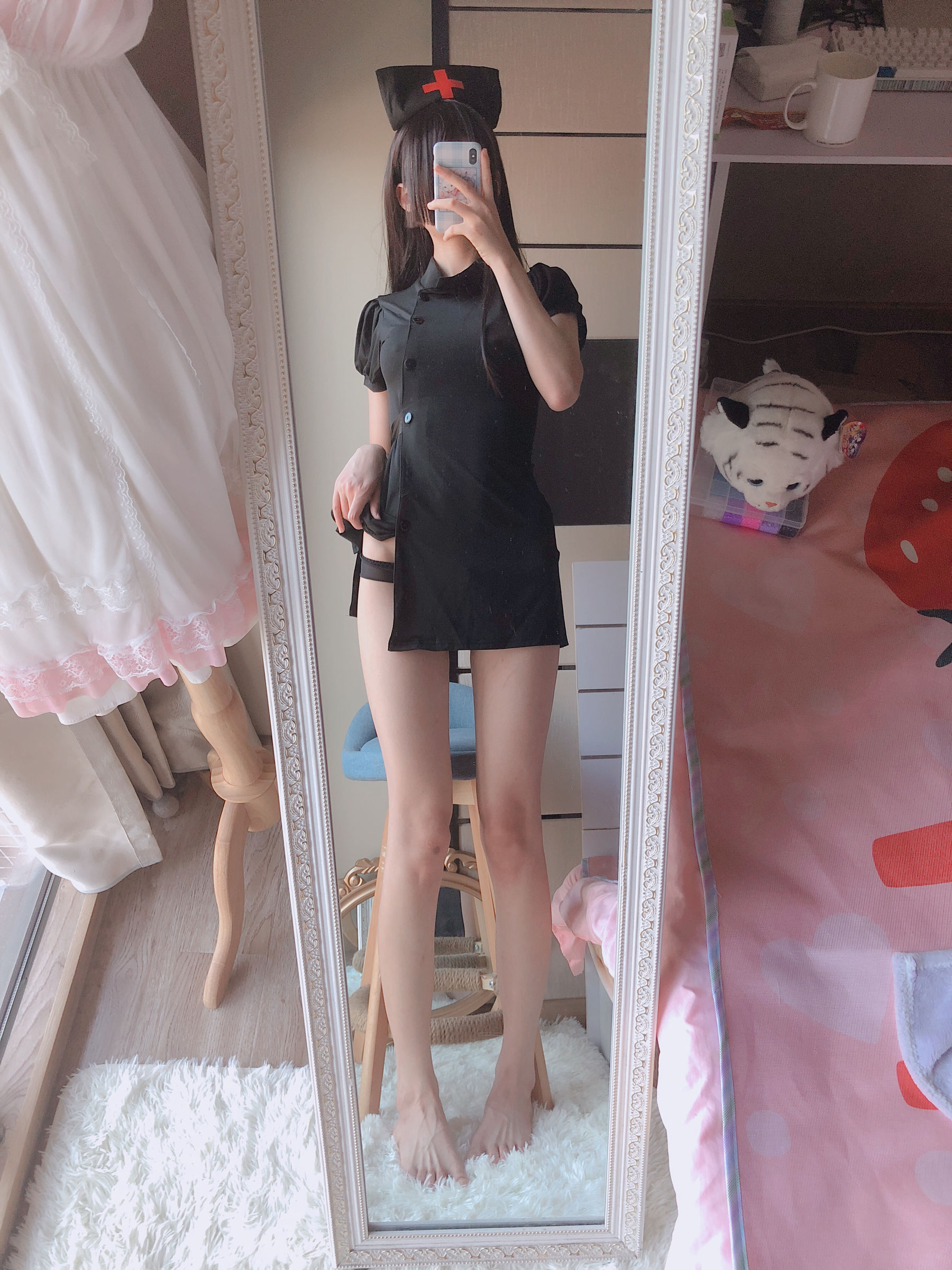 萌妹子眼酱大魔王w – 黑护士 [10P]