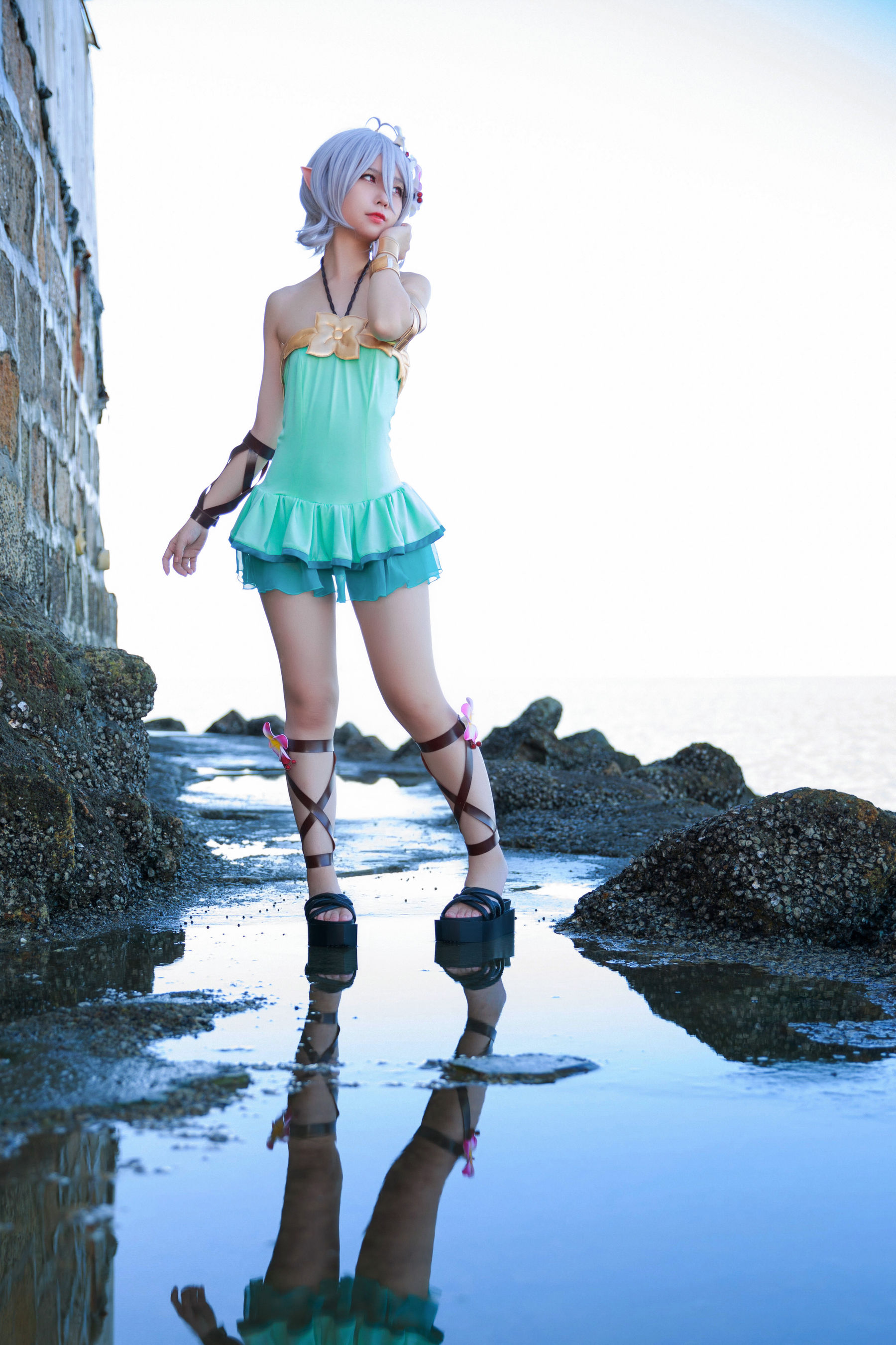 动漫博主G44不会受伤 – 可可萝 泳衣 [11P]