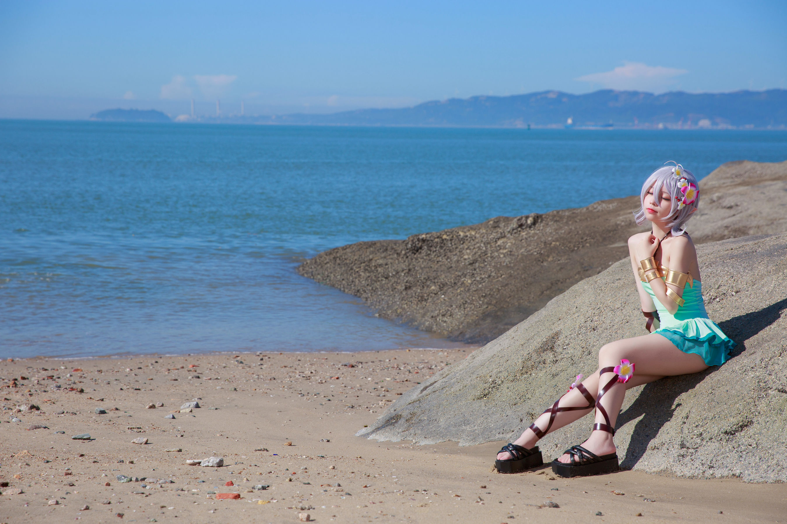 动漫博主G44不会受伤 – 可可萝 泳衣 [11P]