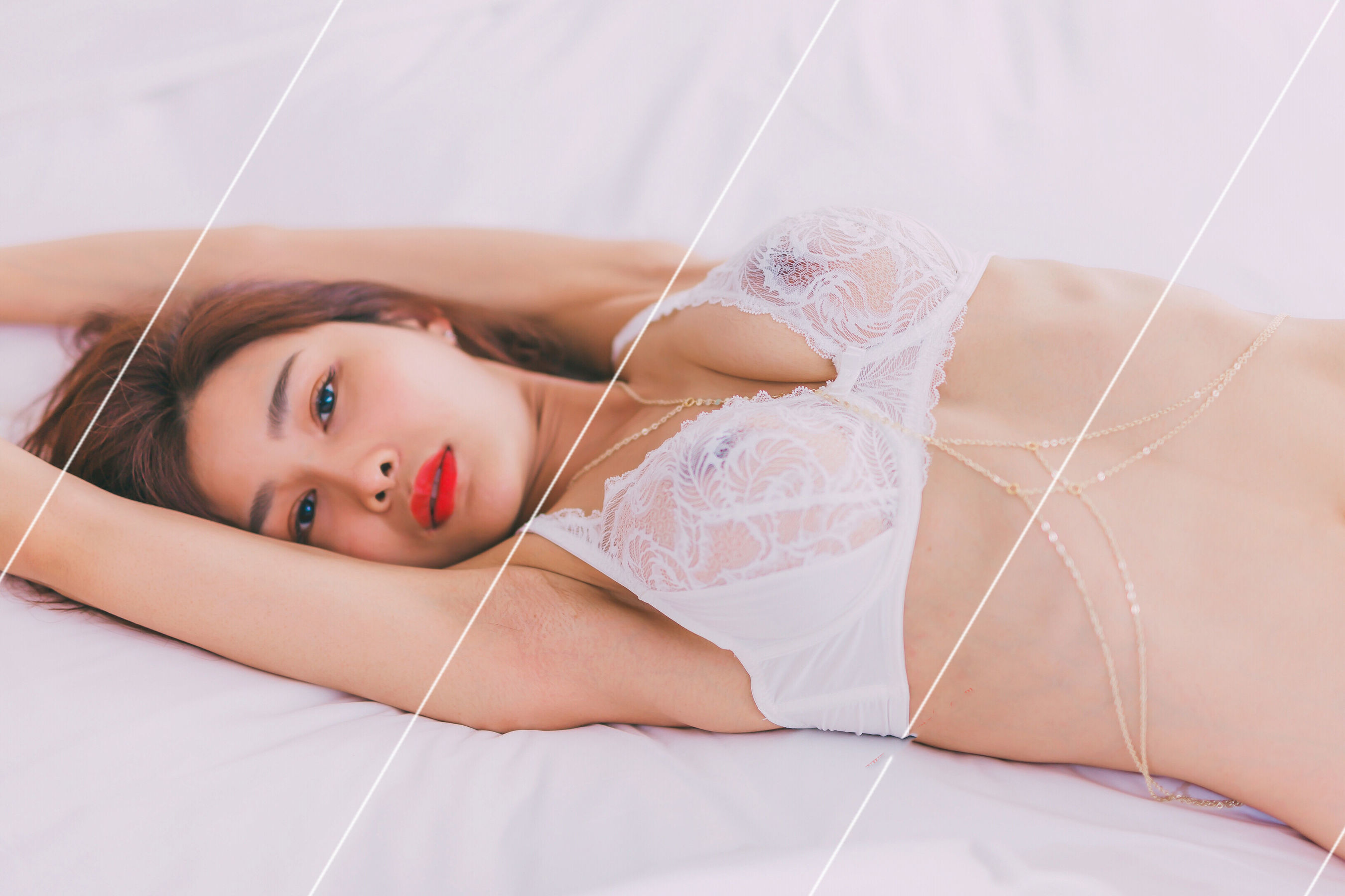 闫盼盼 2018年7月写真《裸心》 [54P]