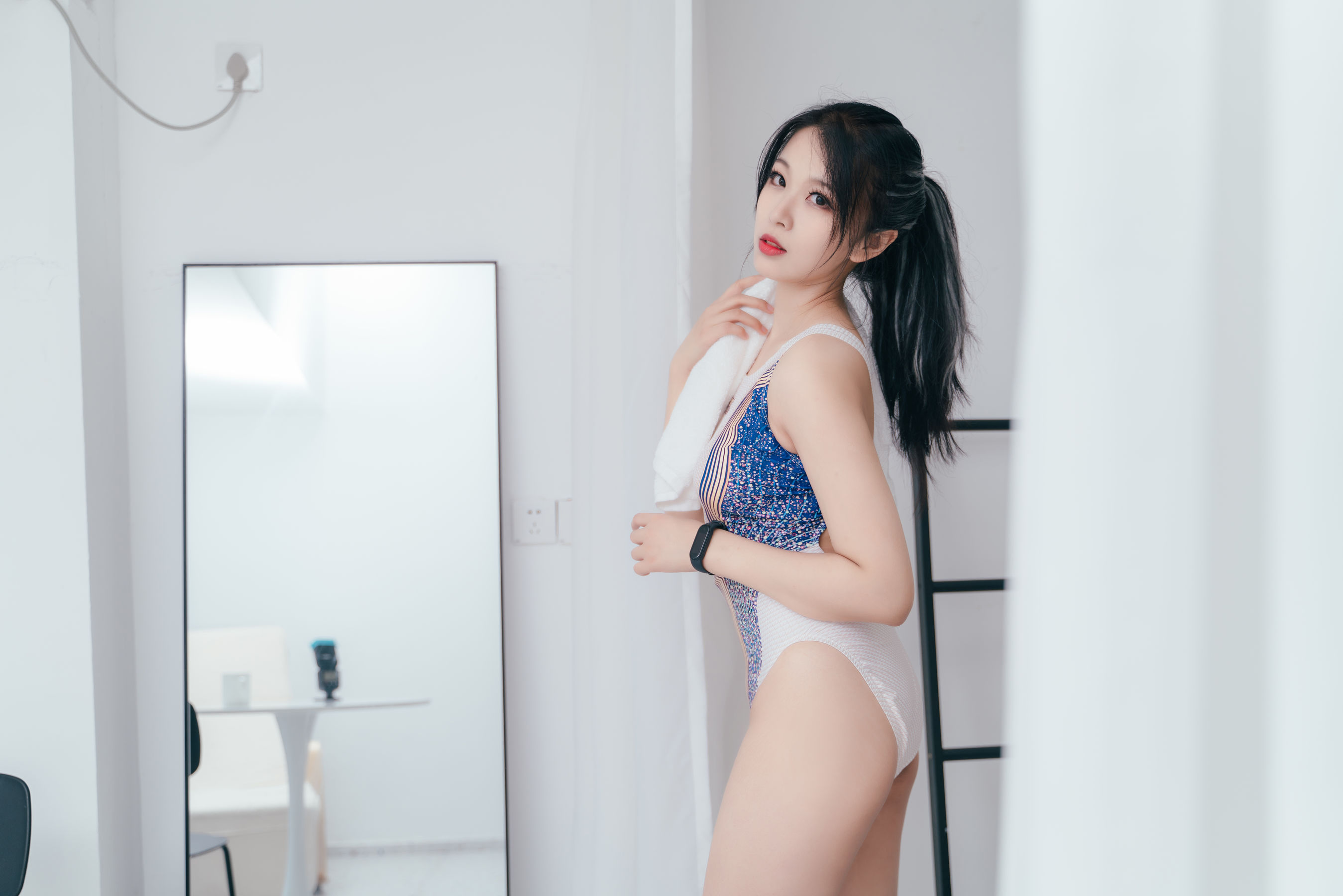 轩萧学姐 – 竞泳 [27P]