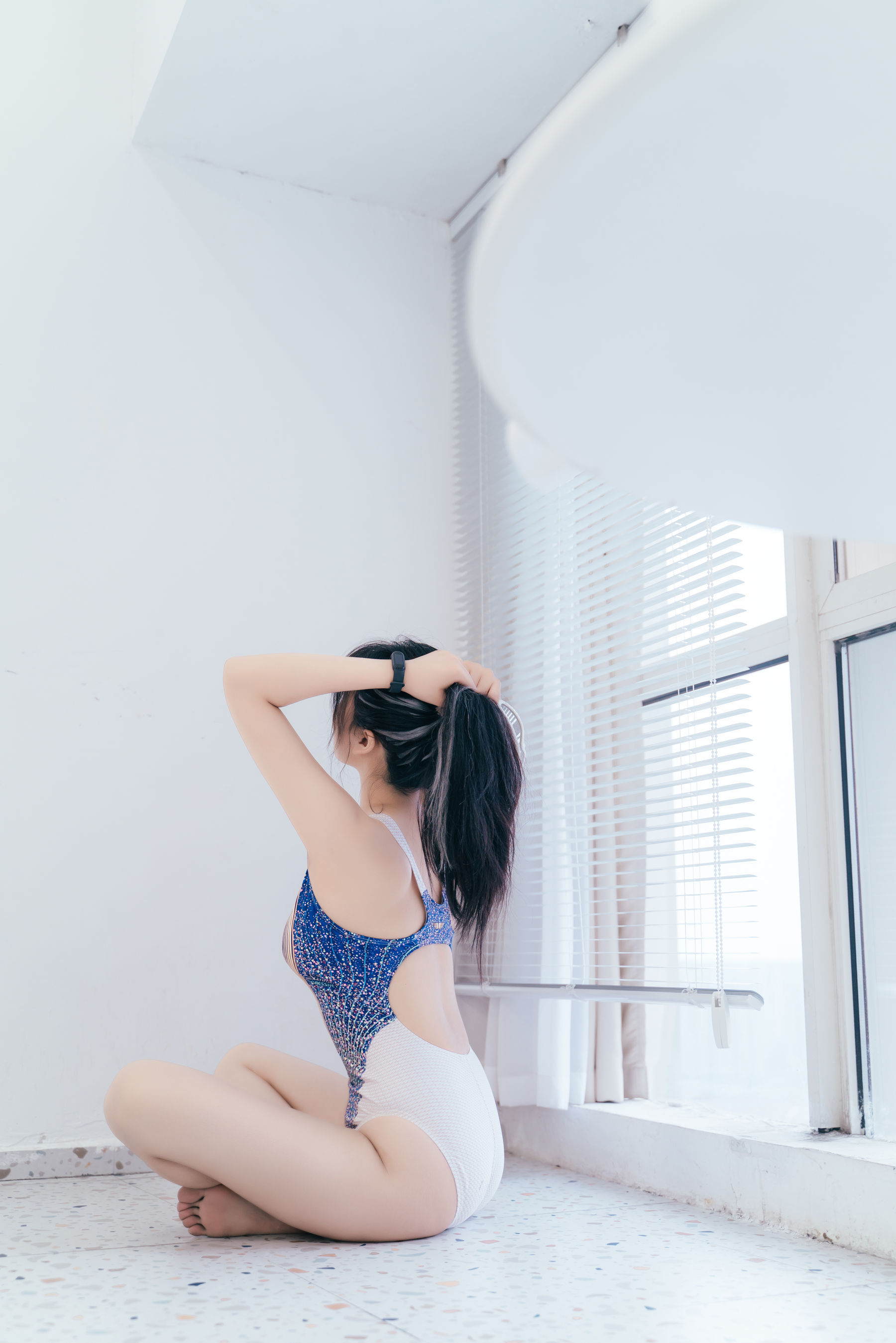 轩萧学姐 – 竞泳 [27P]