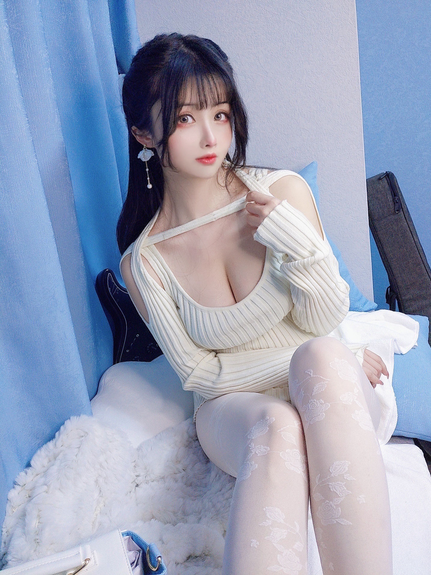 COS福利rioko凉凉子(肉扣热热子) – 元宵节特辑 [25P]