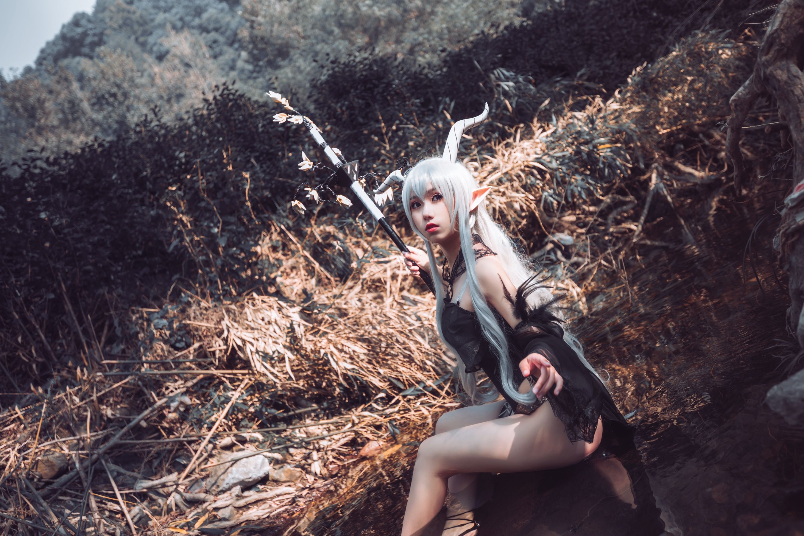 芋圆侑子SJ_ – 闪灵泳装 [9P]