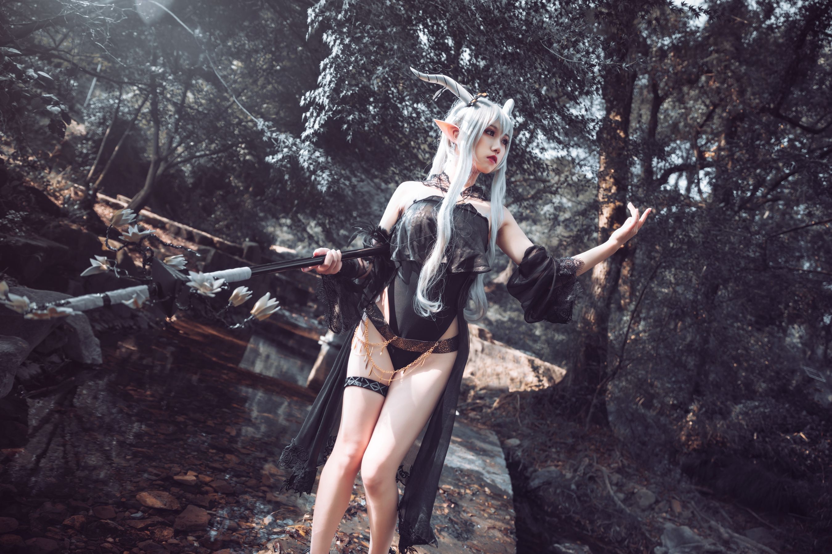 芋圆侑子SJ_ – 闪灵泳装 [9P]