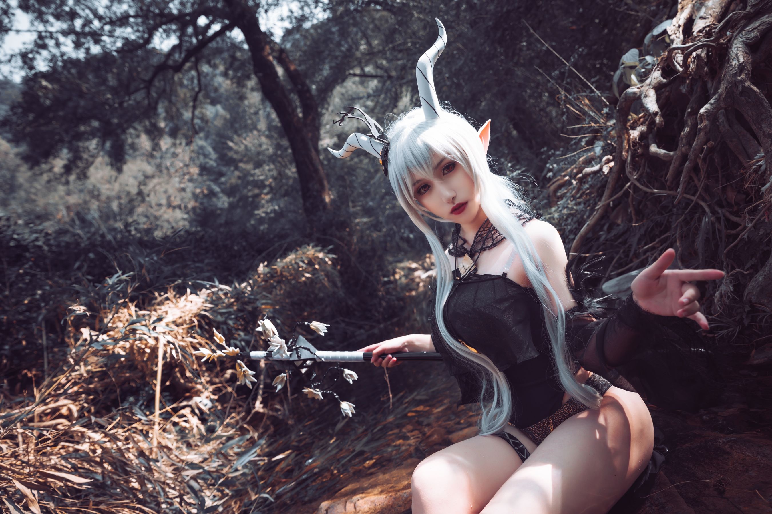 芋圆侑子SJ_ – 闪灵泳装 [9P]