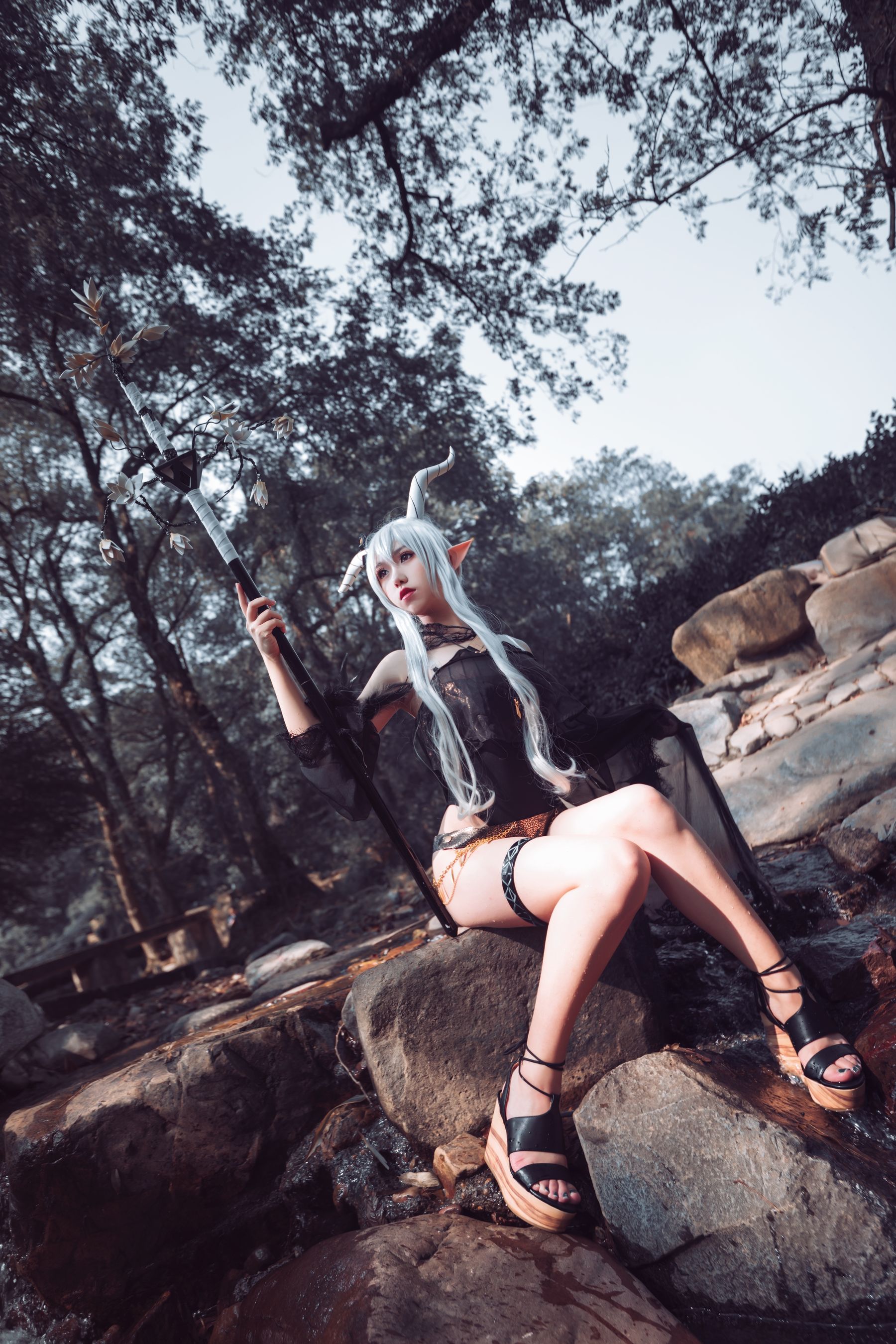 芋圆侑子SJ_ – 闪灵泳装 [9P]