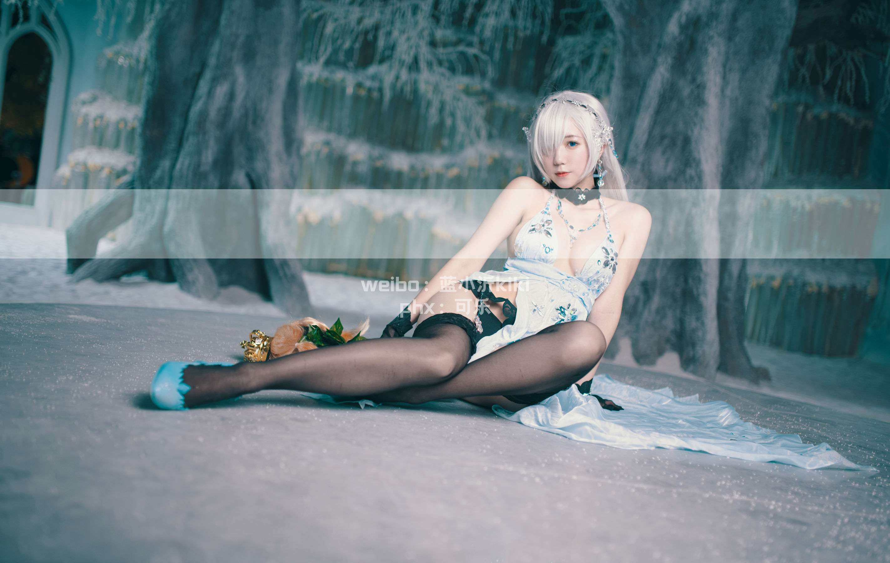 微博萌妹蓝小沂KiKi – 安娜斯塔西娅同人cos [7P]