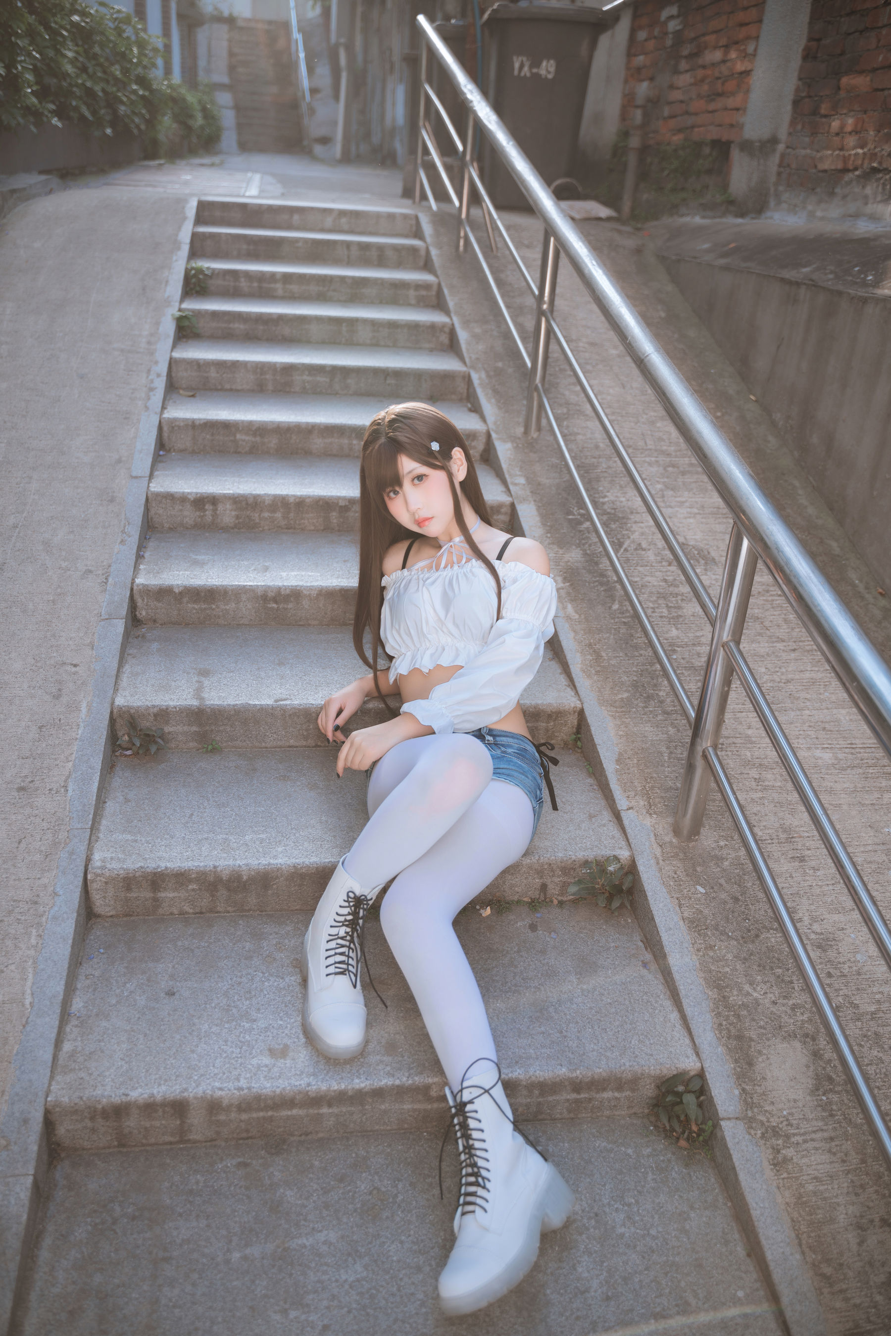 阳光美少女萌芽儿o0 – 邻家小恶魔 [46P]