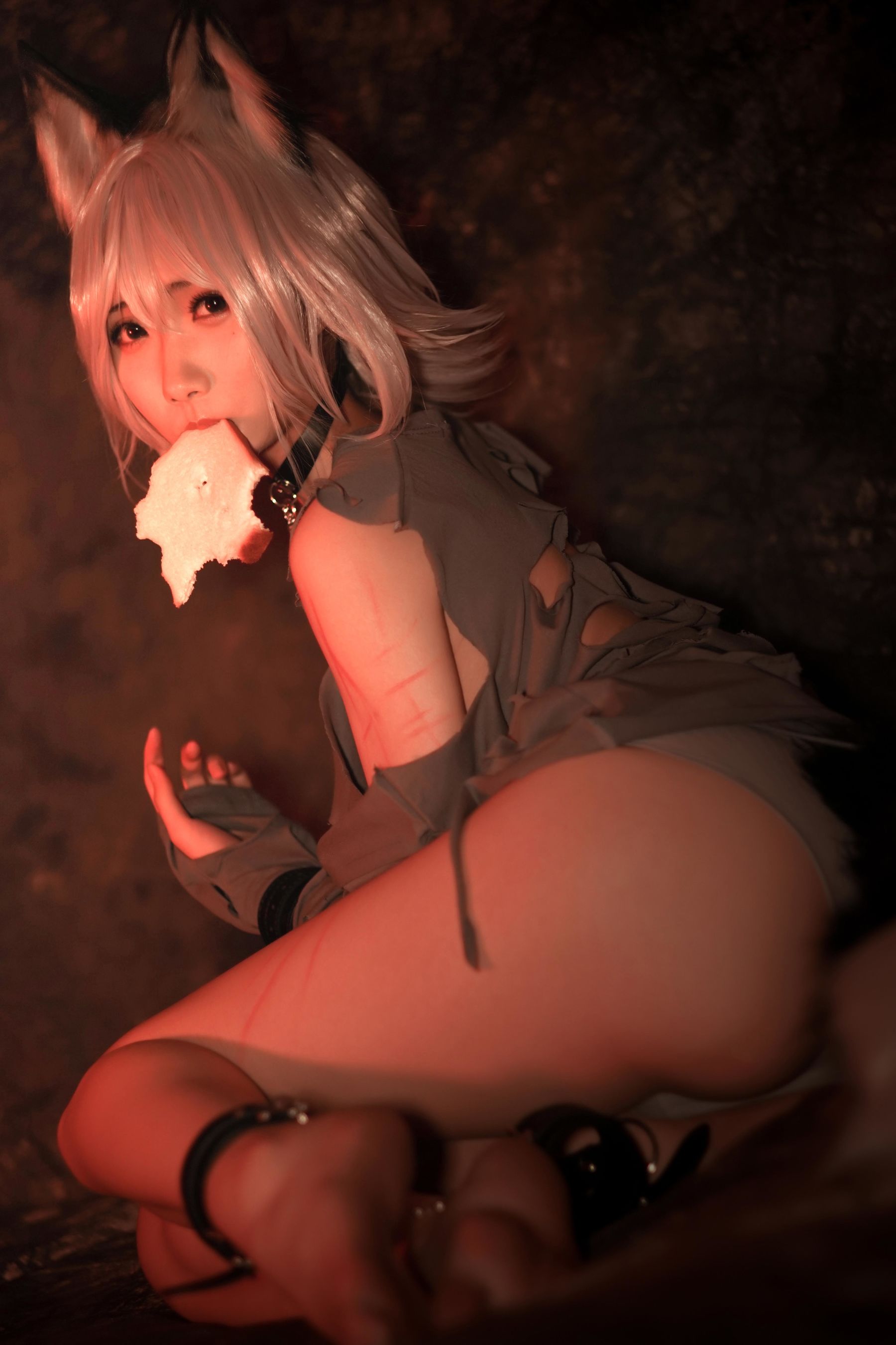 动漫博主曉美媽 – 奴隶狼少女 [42P]