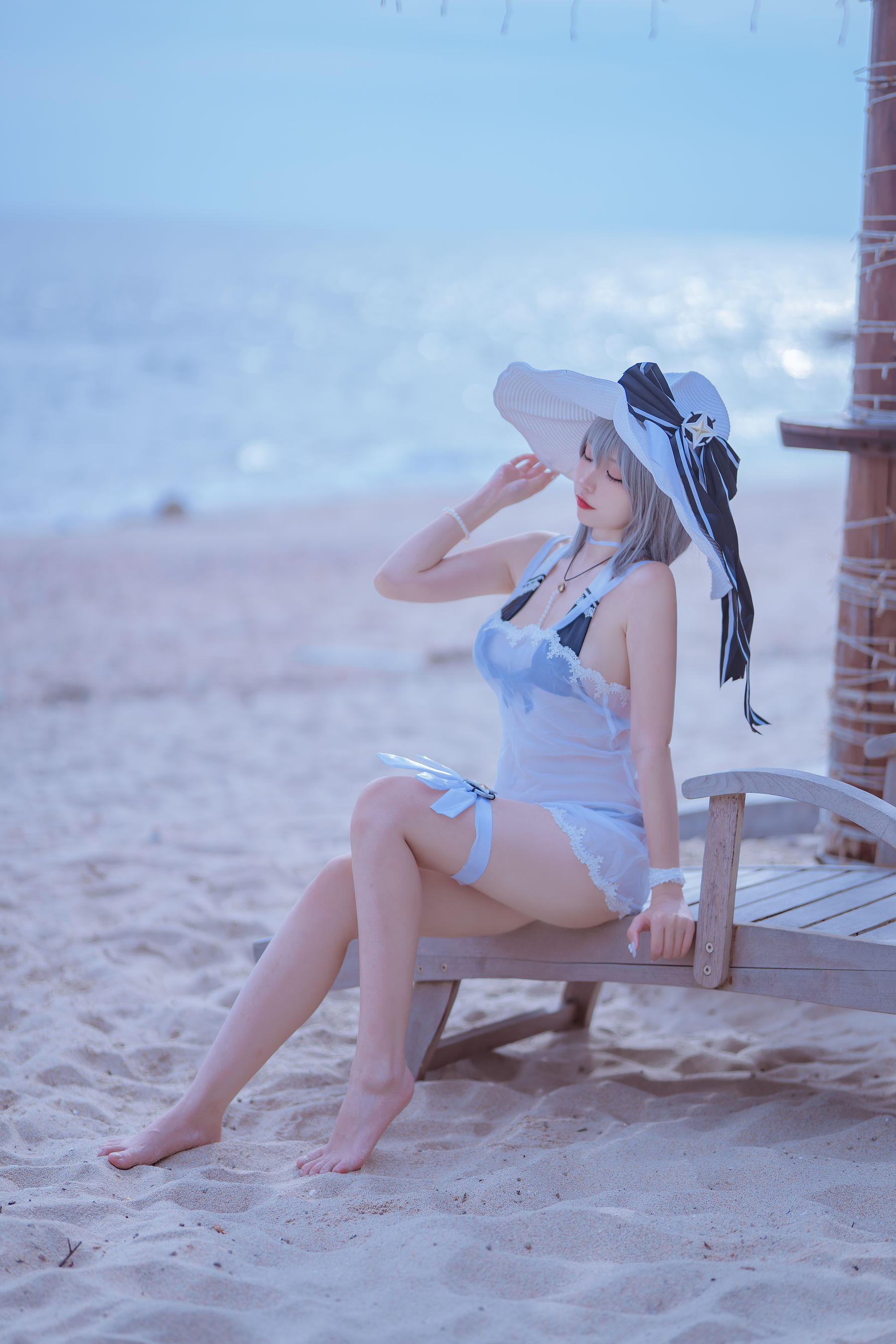 人气Coser二佐Nisa – 碧蓝 天鹰泳装 [20P]