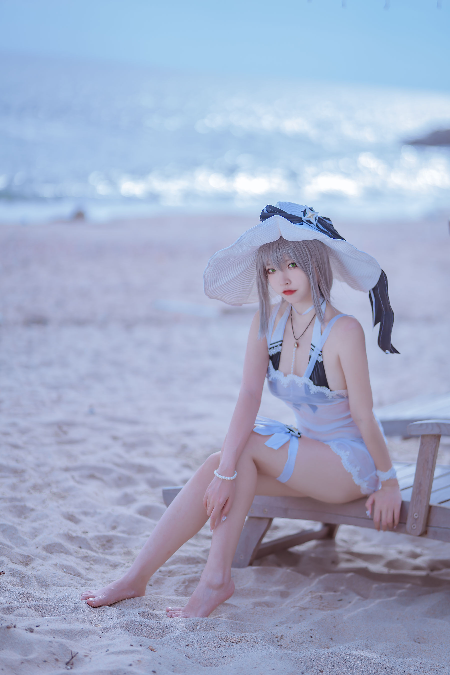 人气Coser二佐Nisa – 碧蓝 天鹰泳装 [20P]