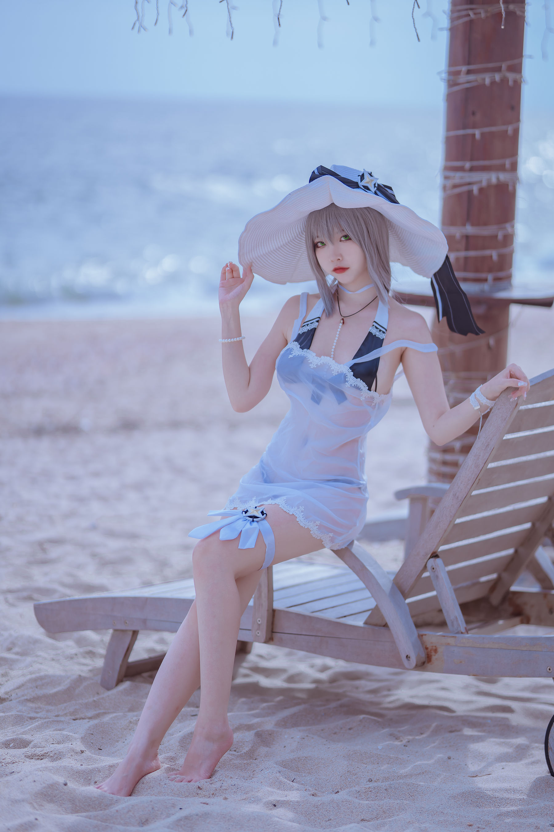 人气Coser二佐Nisa – 碧蓝 天鹰泳装 [20P]