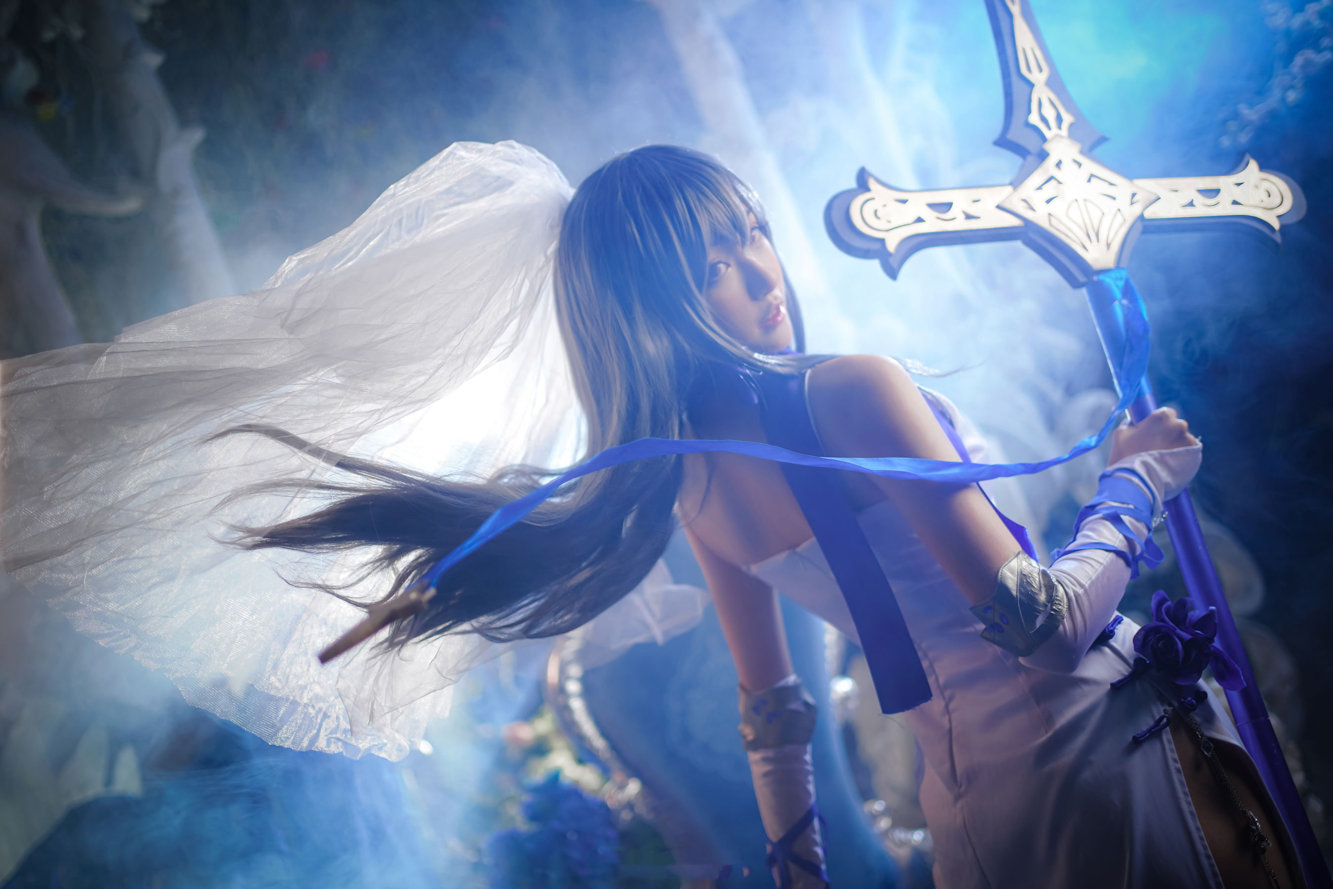 COS萌妹沧霁桔梗 – 路易九世 [16P]