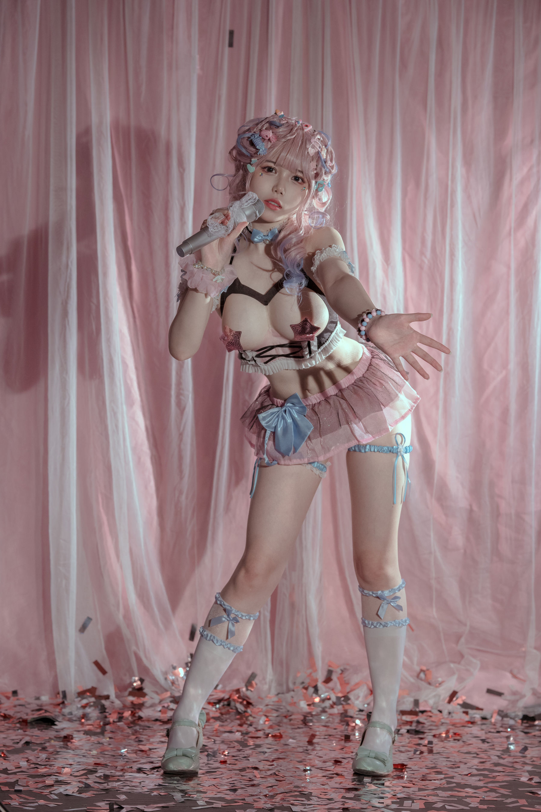 七月喵子 – 爱豆 [31P]