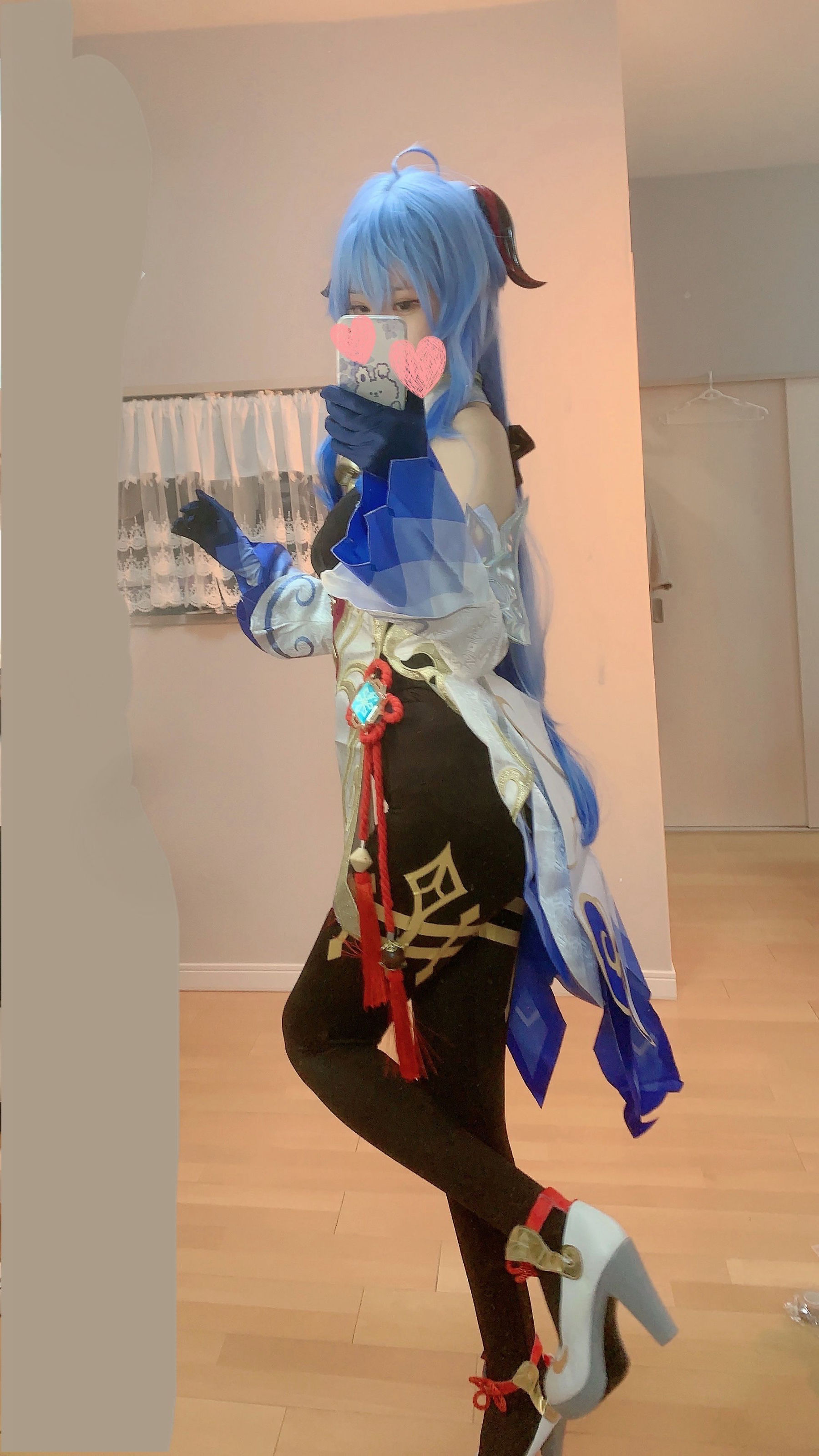 千阳(ちよ) – 甘雨对镜拍 [13P]