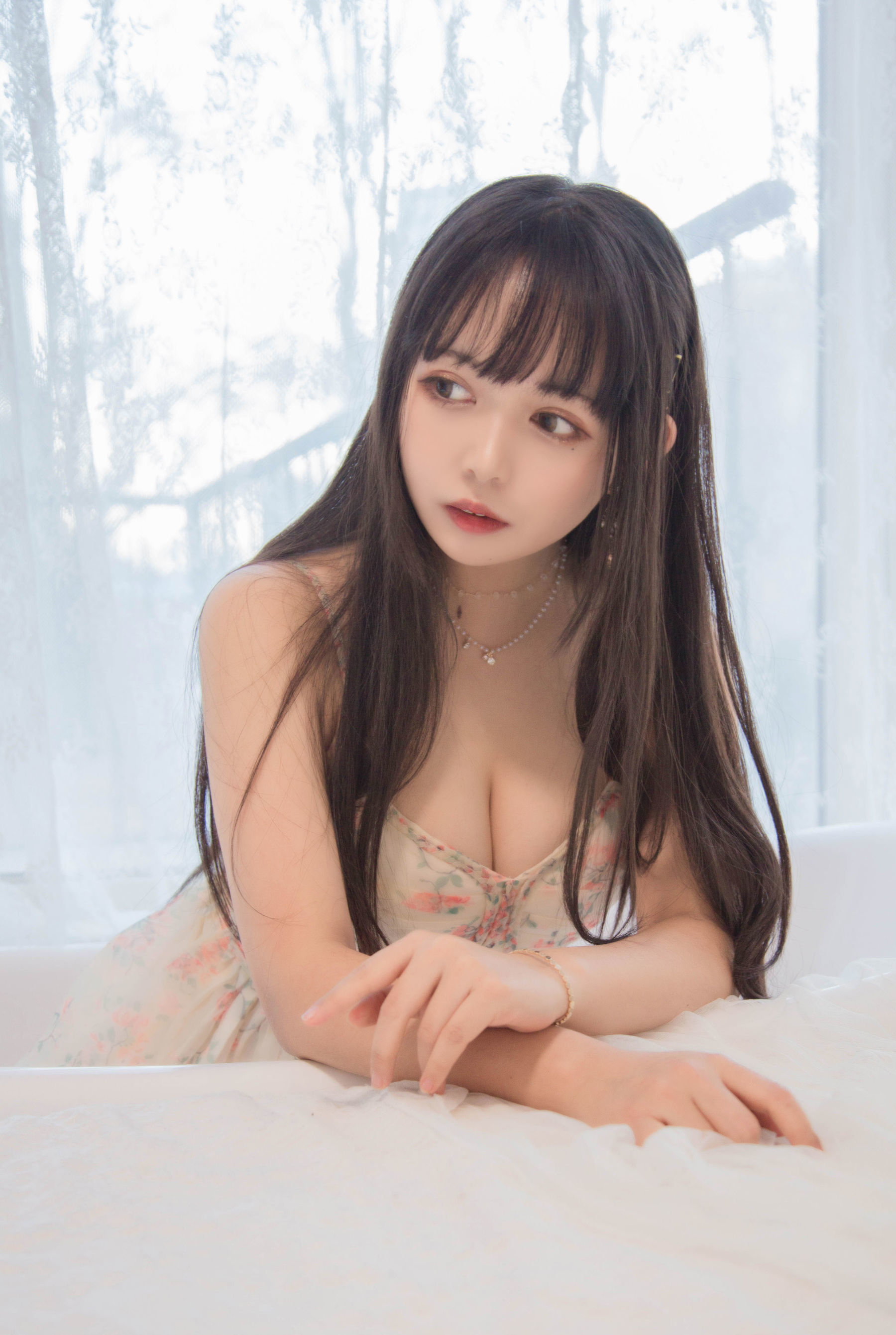 大眼萌妹黑猫猫OvO good morning + good night [24P]