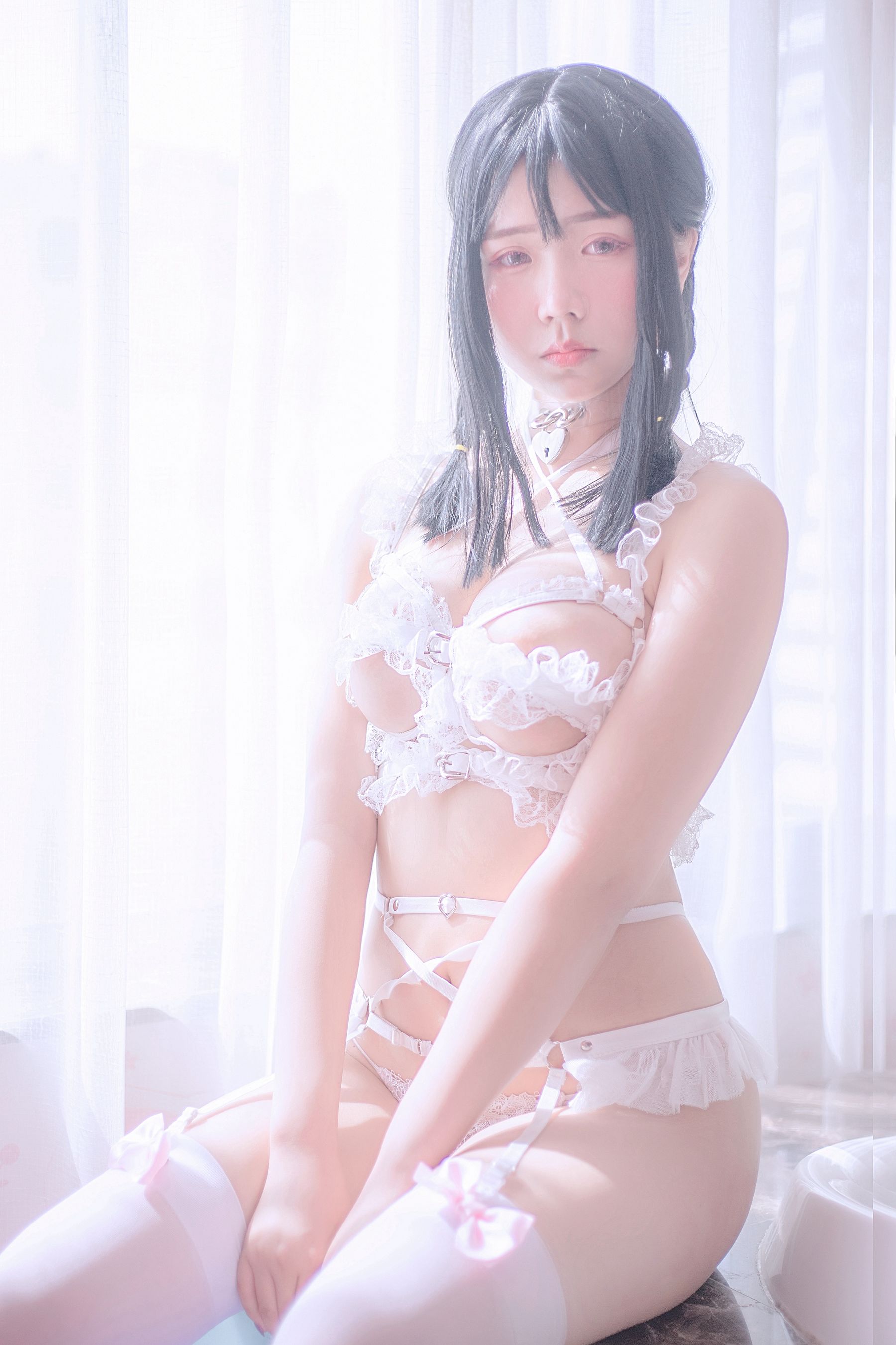 微博妹子 汐 – 束缚 [46P]