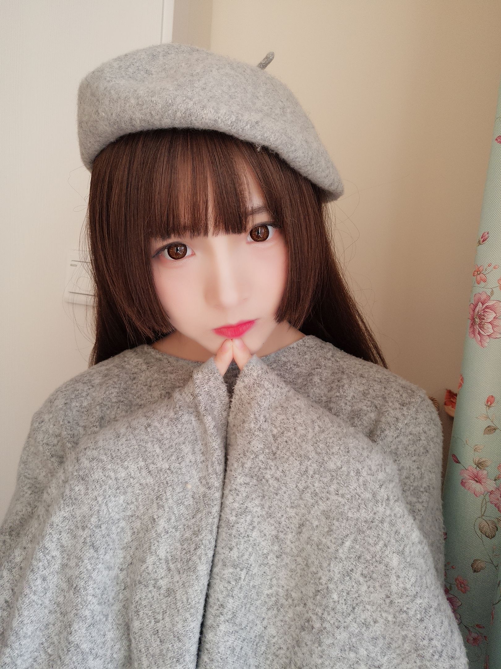 二次元美女古川kagura 鲨鱼画家 [15P]