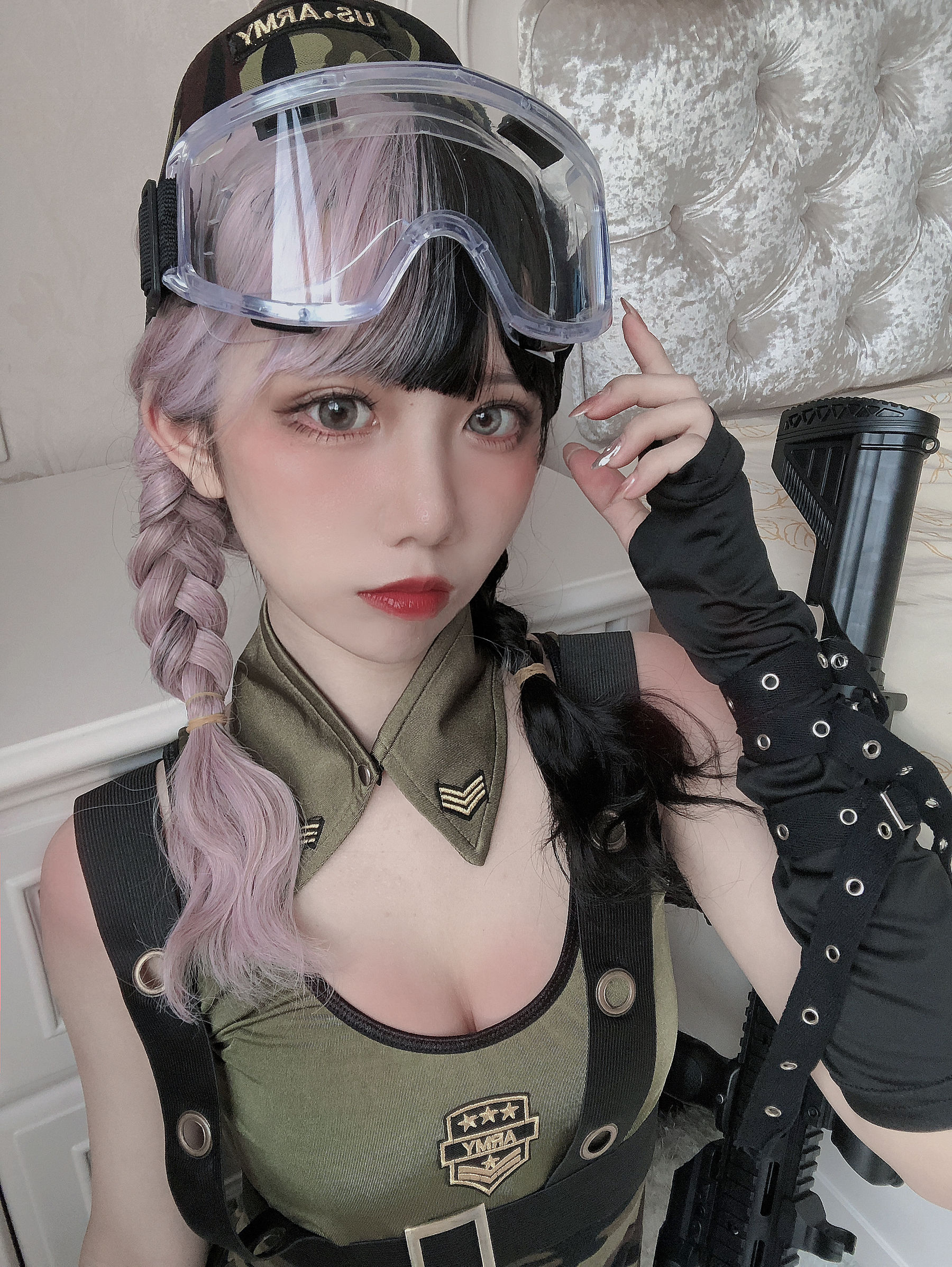 动漫博主果咩酱w – 战地甜心 [20P]