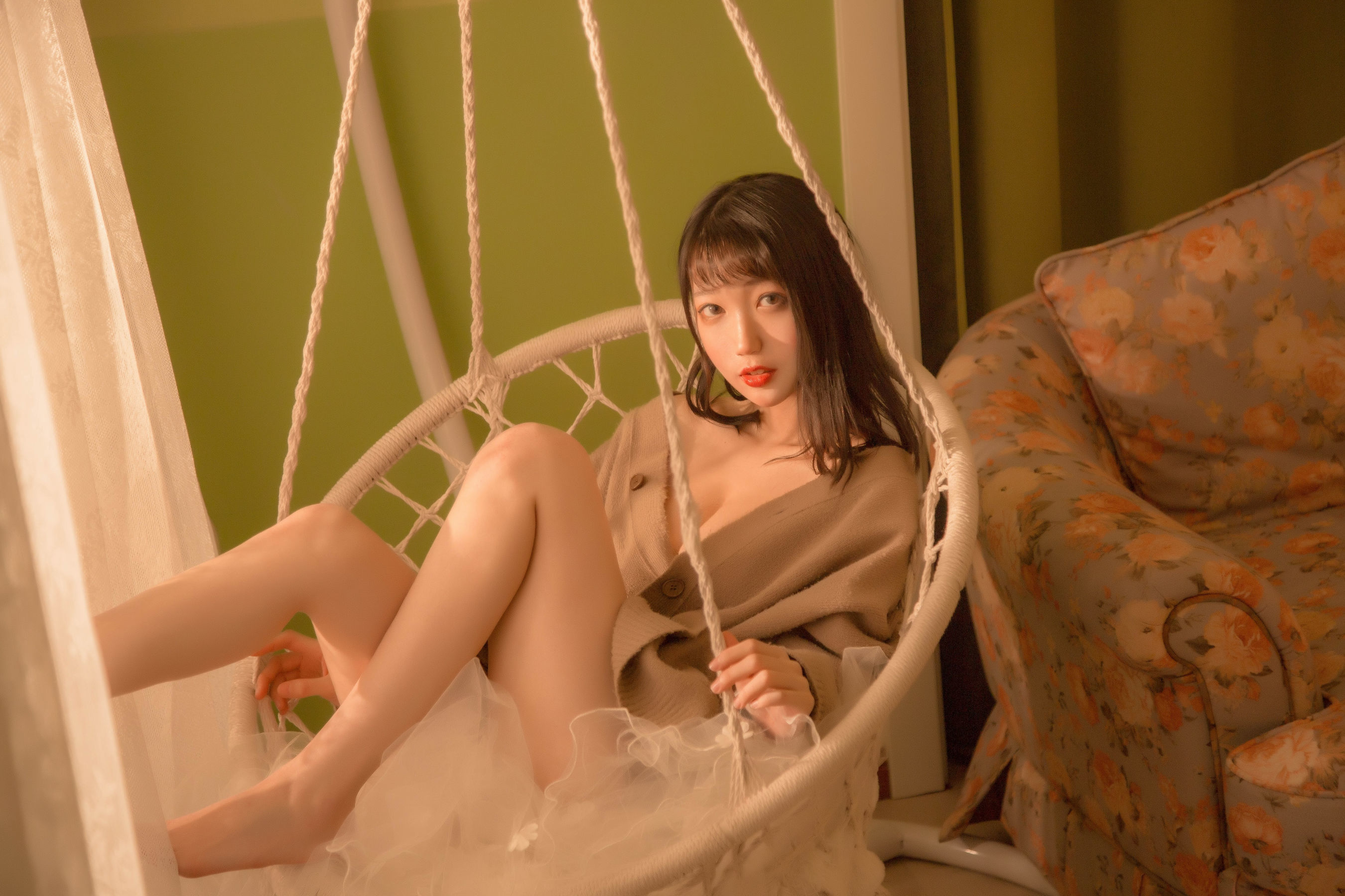 周叽是可爱兔兔 – 复古毛衣 [19P]