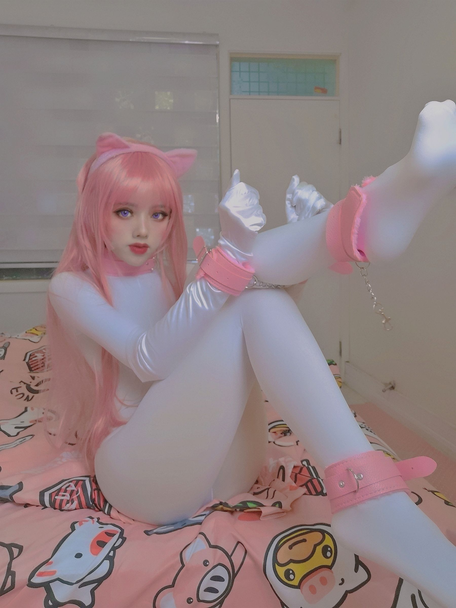 钛合金大粑粑 – 连体白丝 [15P]