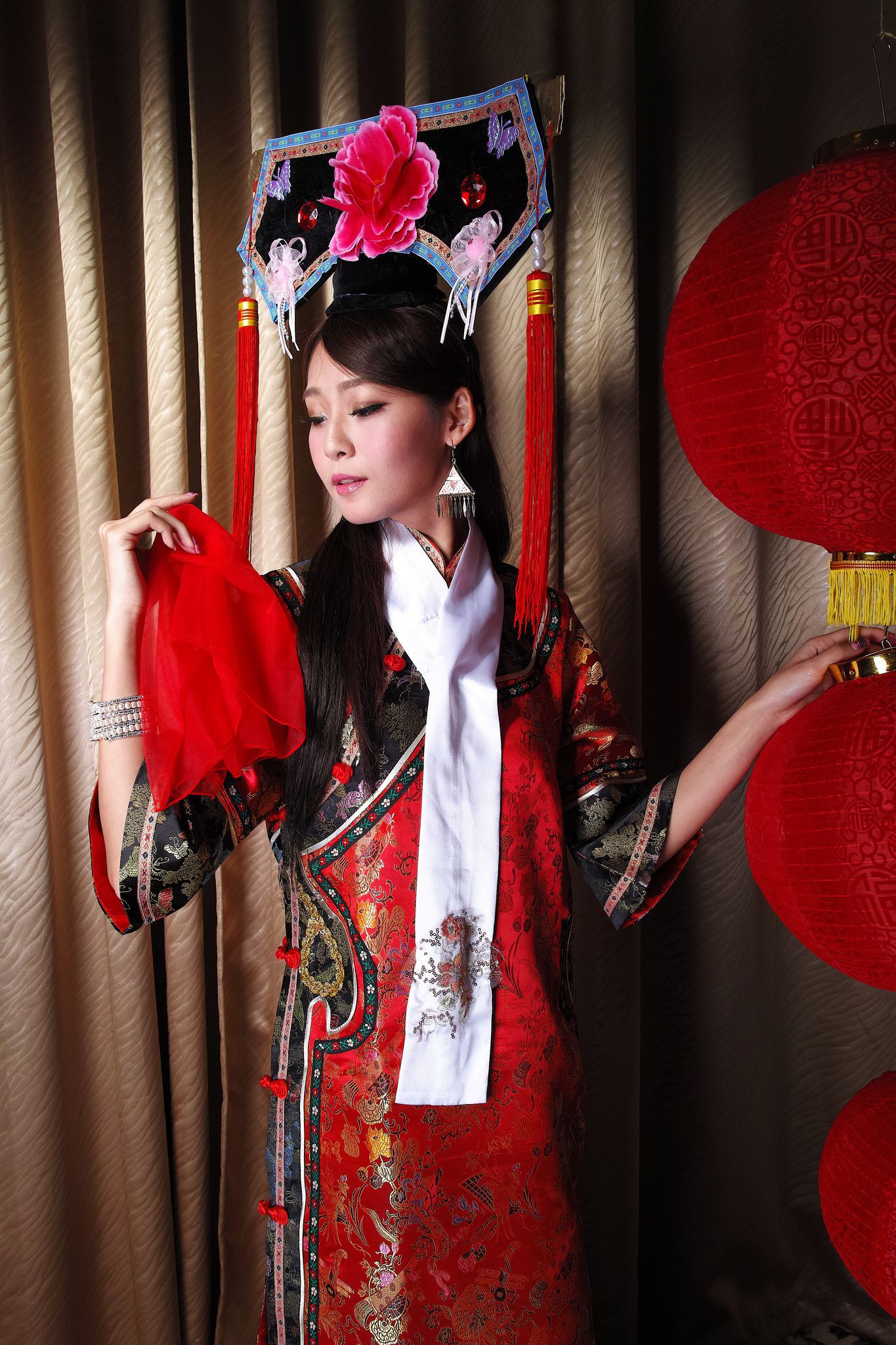 Winnie小雪、小羽《新春拜年 甄嬛格格》 [67P]