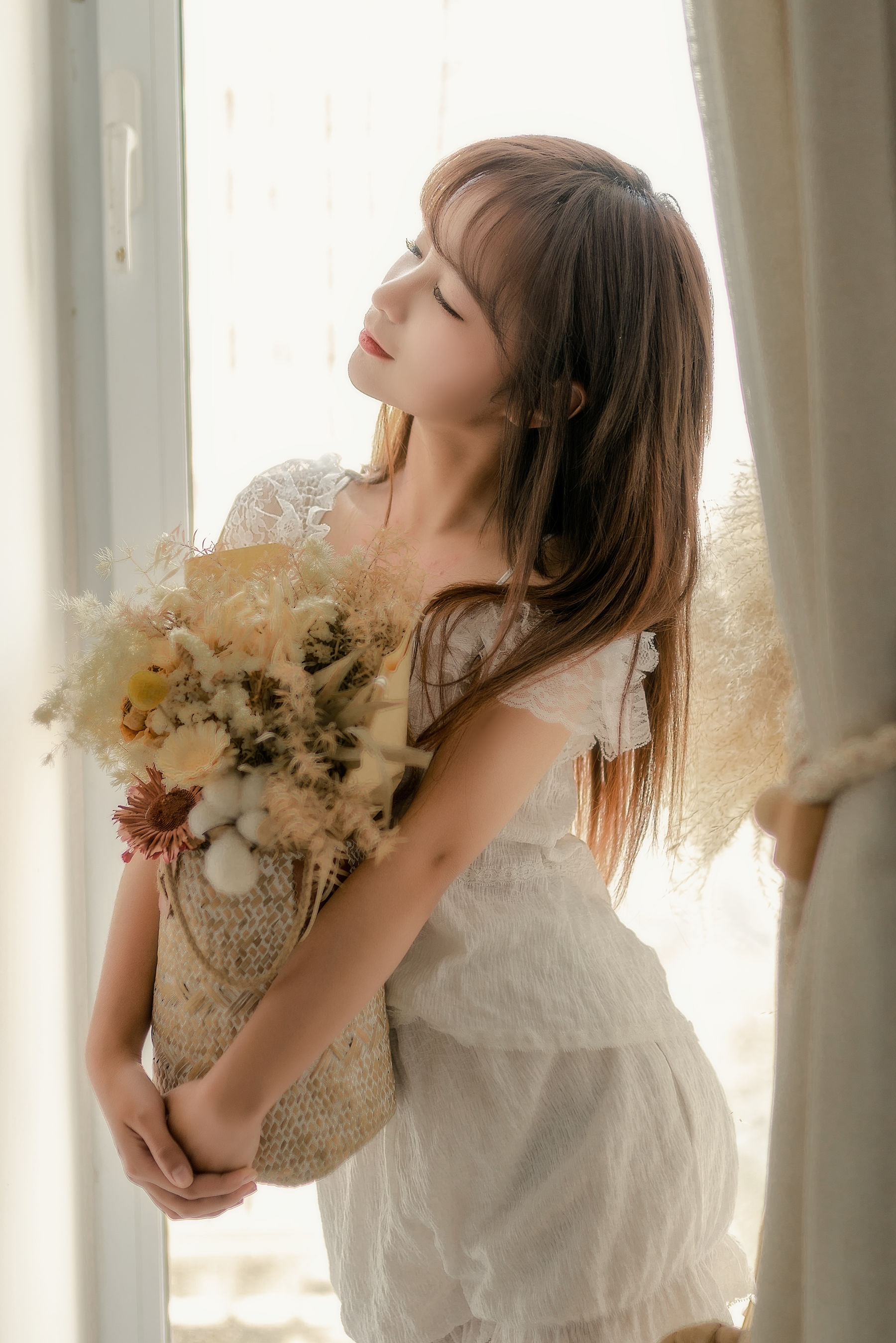 动漫博主蠢沫沫 – 大象 白睡衣 [29P]