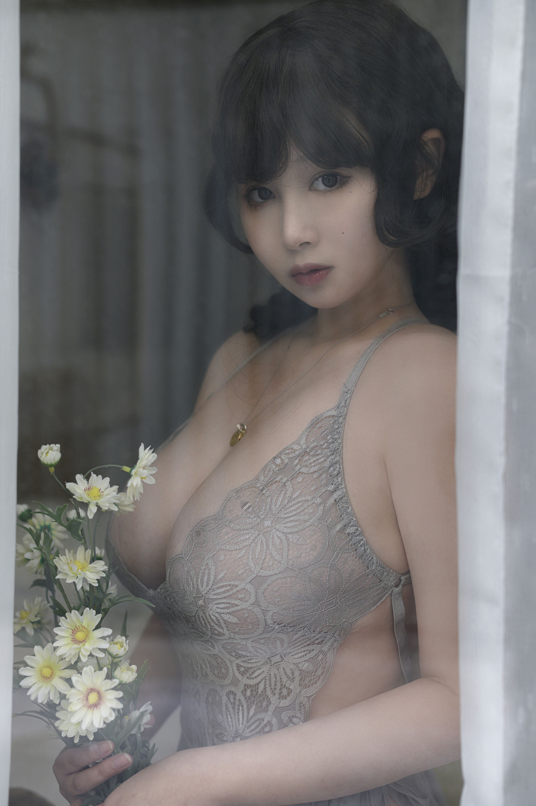 二次元美少女PAKI酱 – 浮沉 [27P]