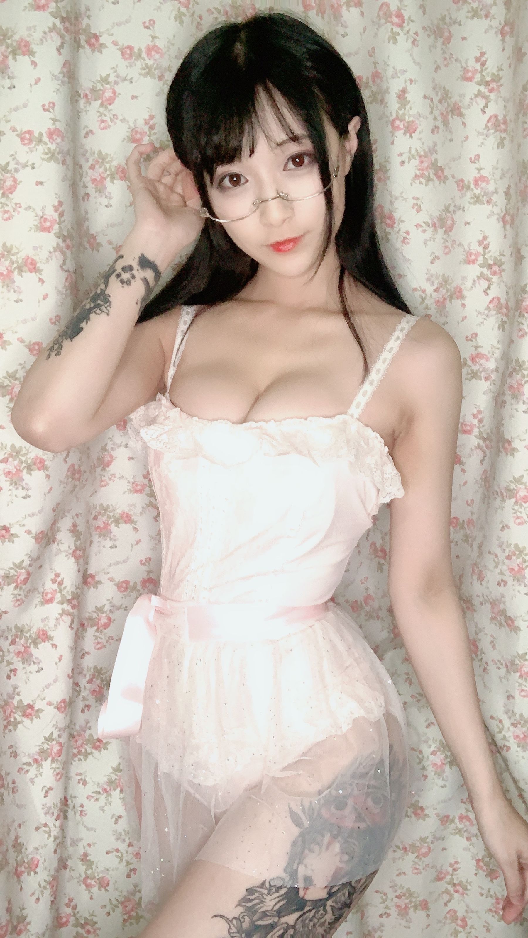 动漫博主铁板烧鬼舞w – 内衣连体 [13P]