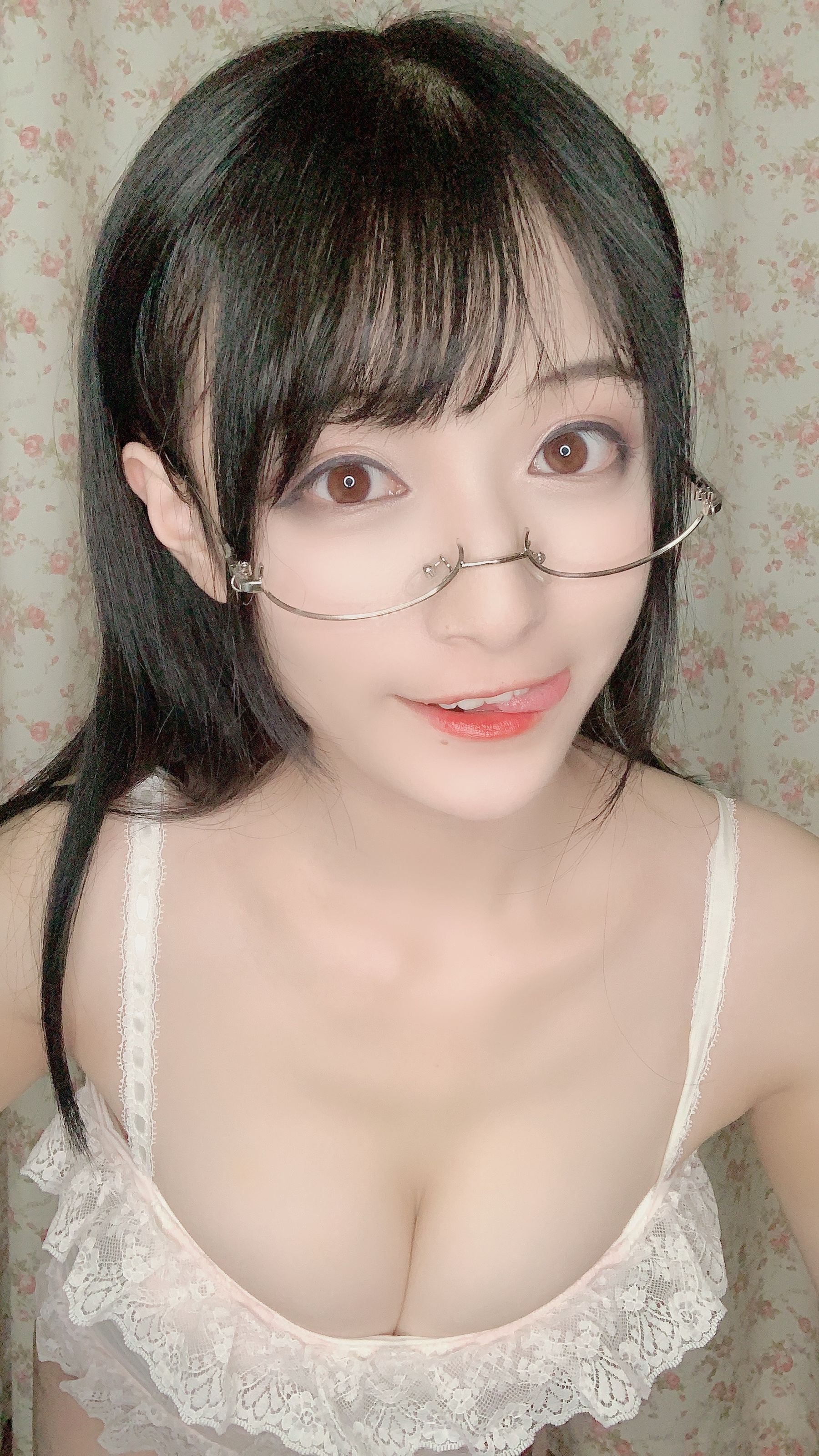 动漫博主铁板烧鬼舞w – 内衣连体 [13P]