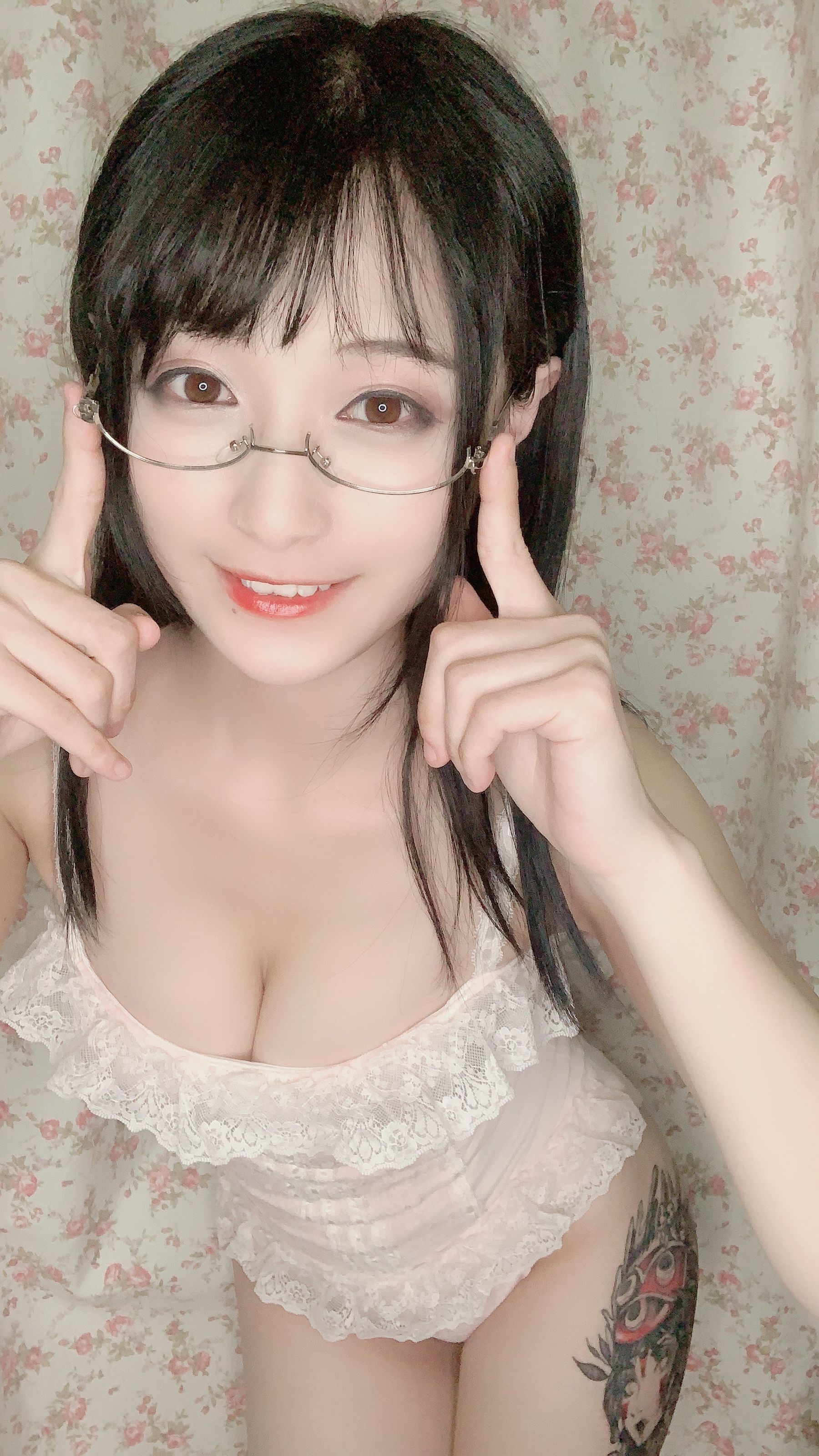 动漫博主铁板烧鬼舞w – 内衣连体 [13P]