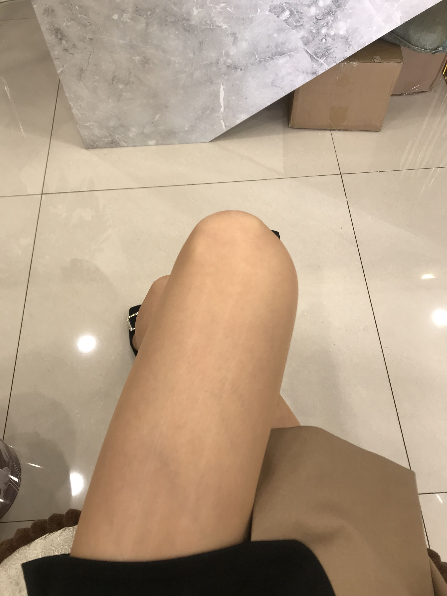 丝足博主麋鹿_Monroe 2020.05.05 亮丝美腿 [9P]