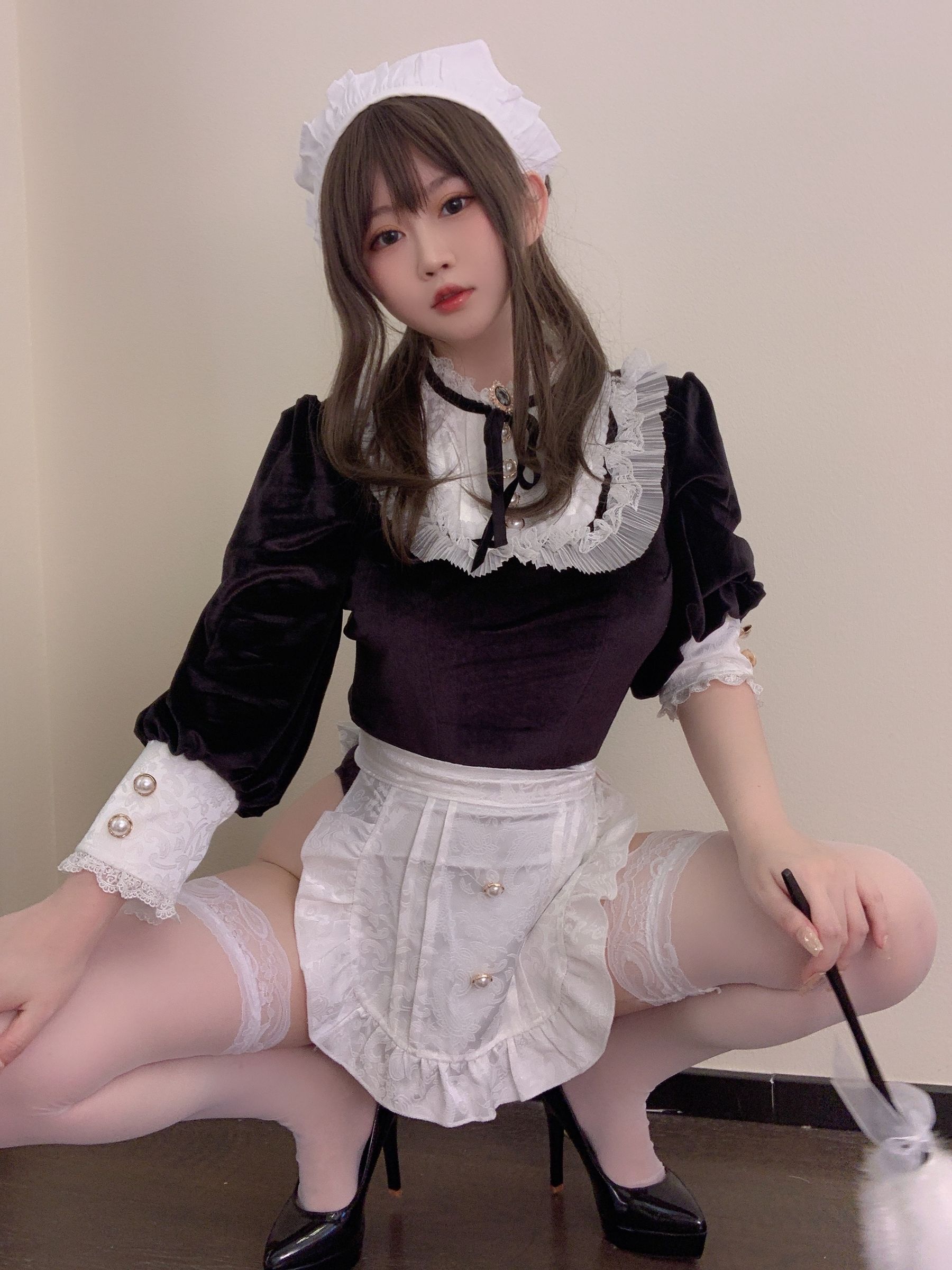 蜜桃少女是依酱呀 – 女仆馆长 [50P]