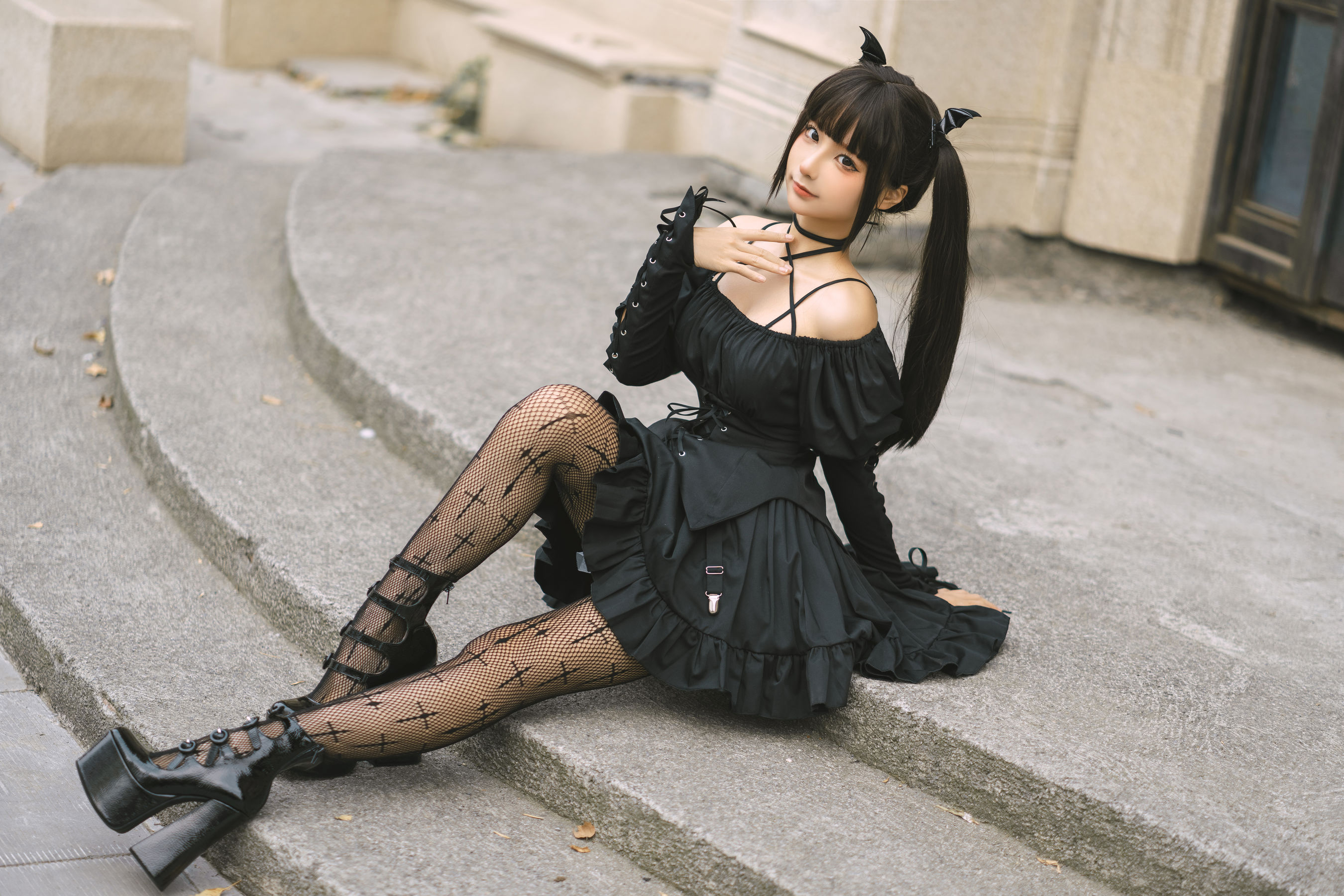 动漫博主蠢沫沫 – 双马尾小恶魔 [16P]