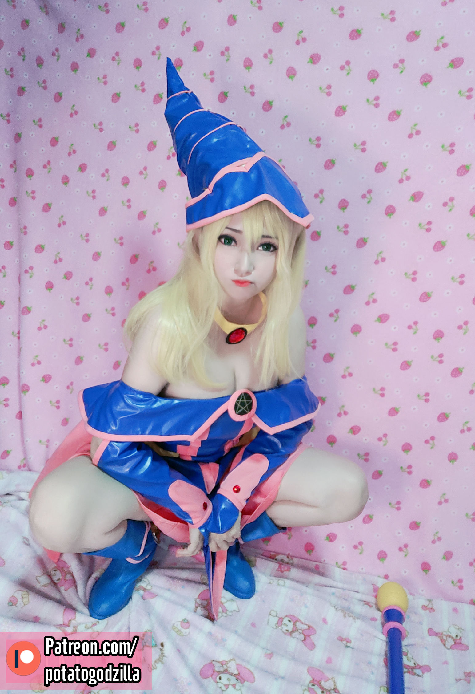 Coser小姐姐Potato Godzilla – Dark Magician Girl [30P]
