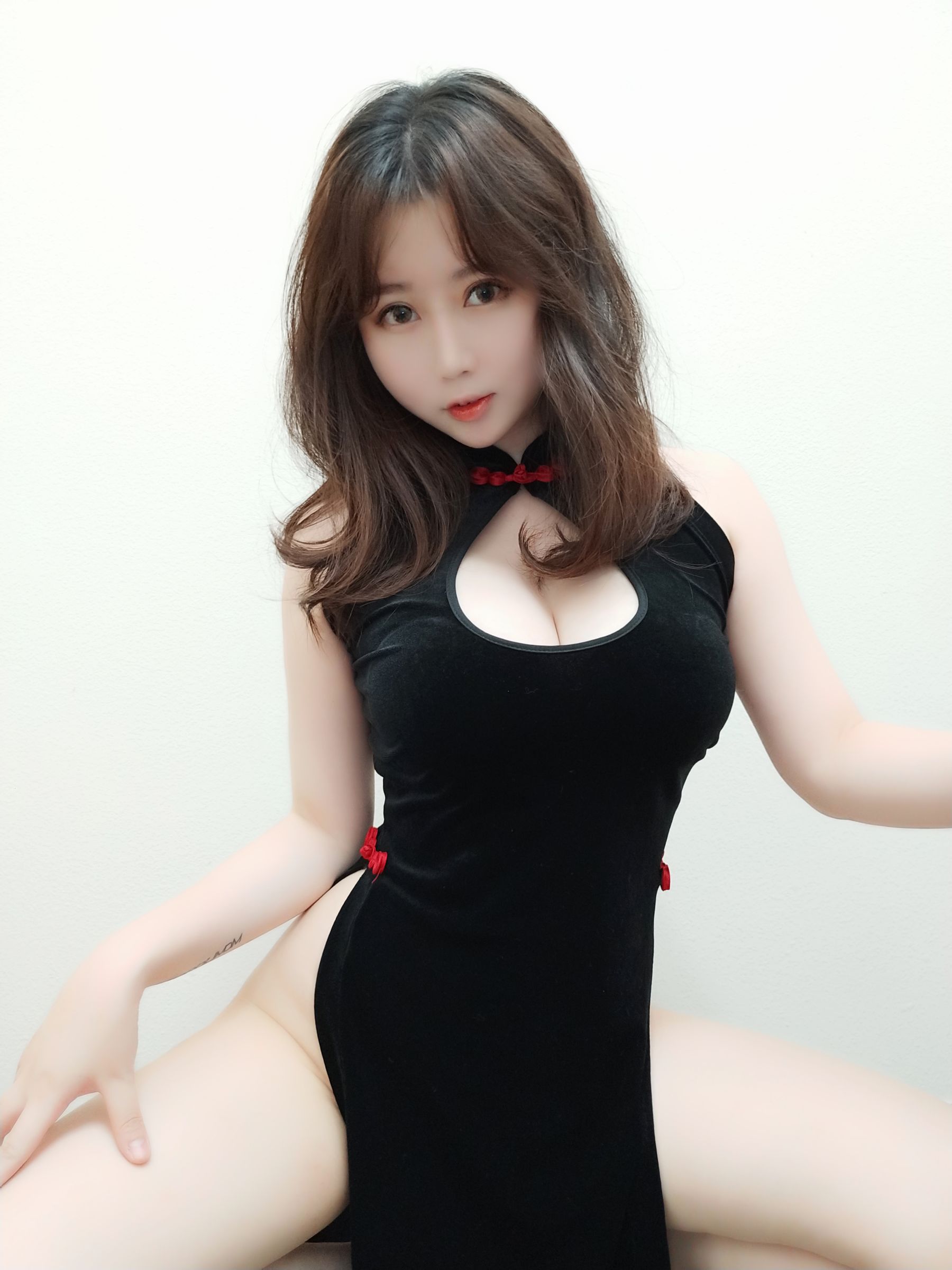 蜜桃少女是依酱呀 旗袍 [25P]