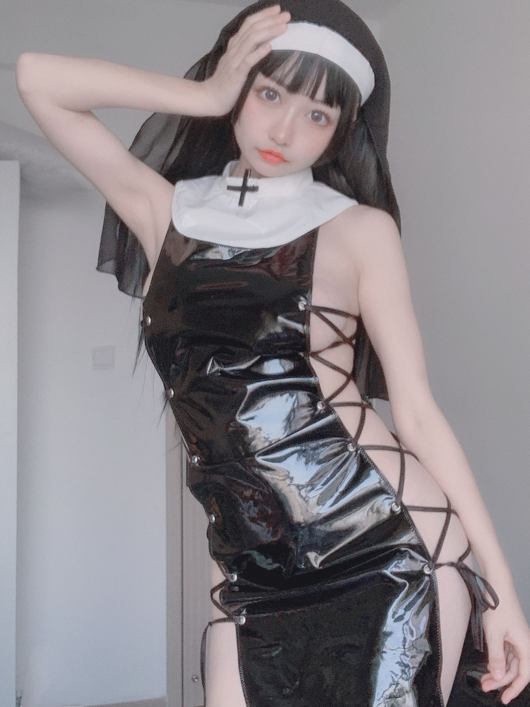 神本无尾_Aria – 修女 [10P]