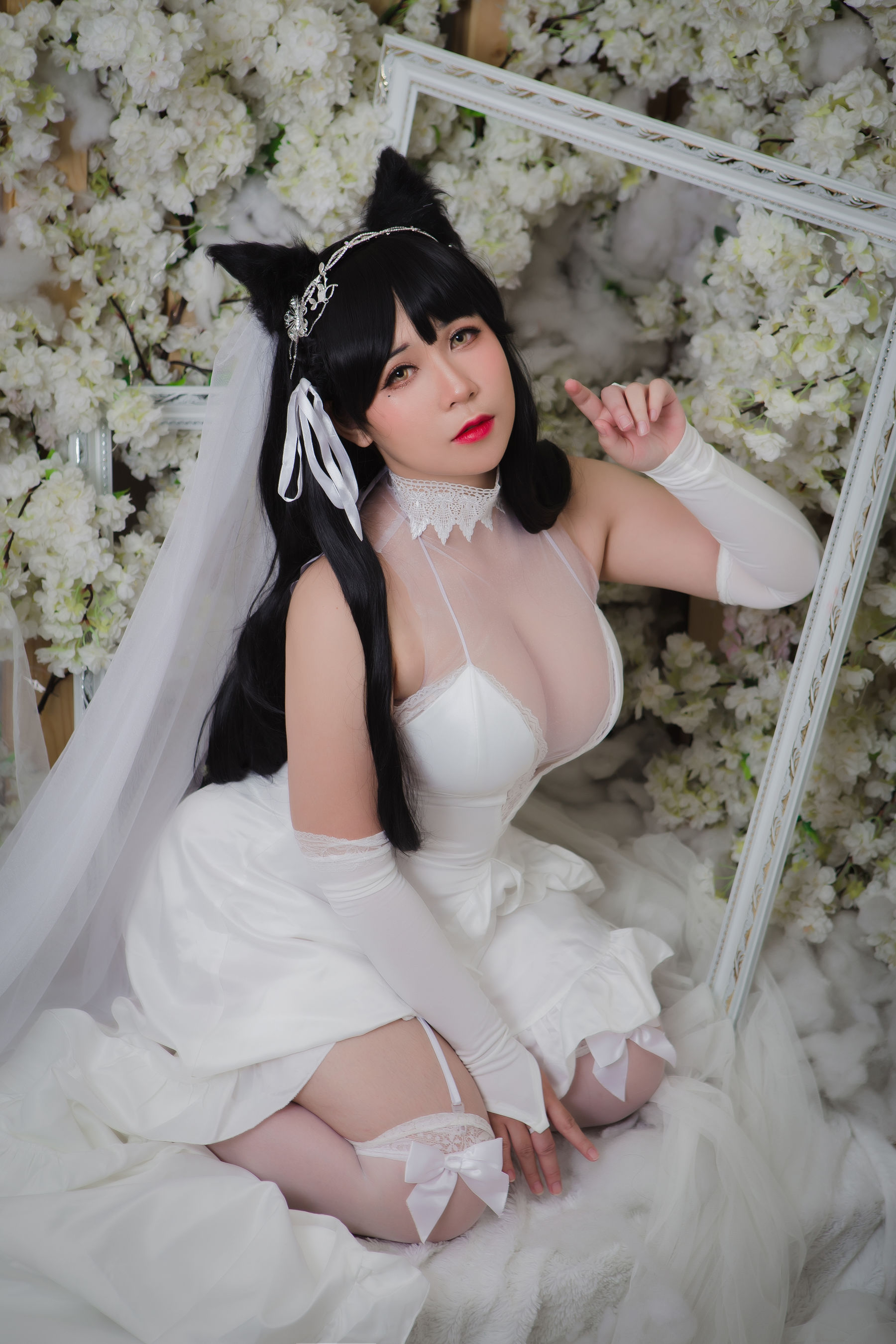 Uy Uy – Atago Wedding [32P]