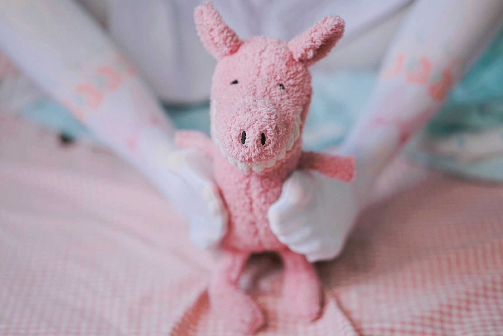 萌妹子眼酱大魔王w – 踩玩偶 [10P]