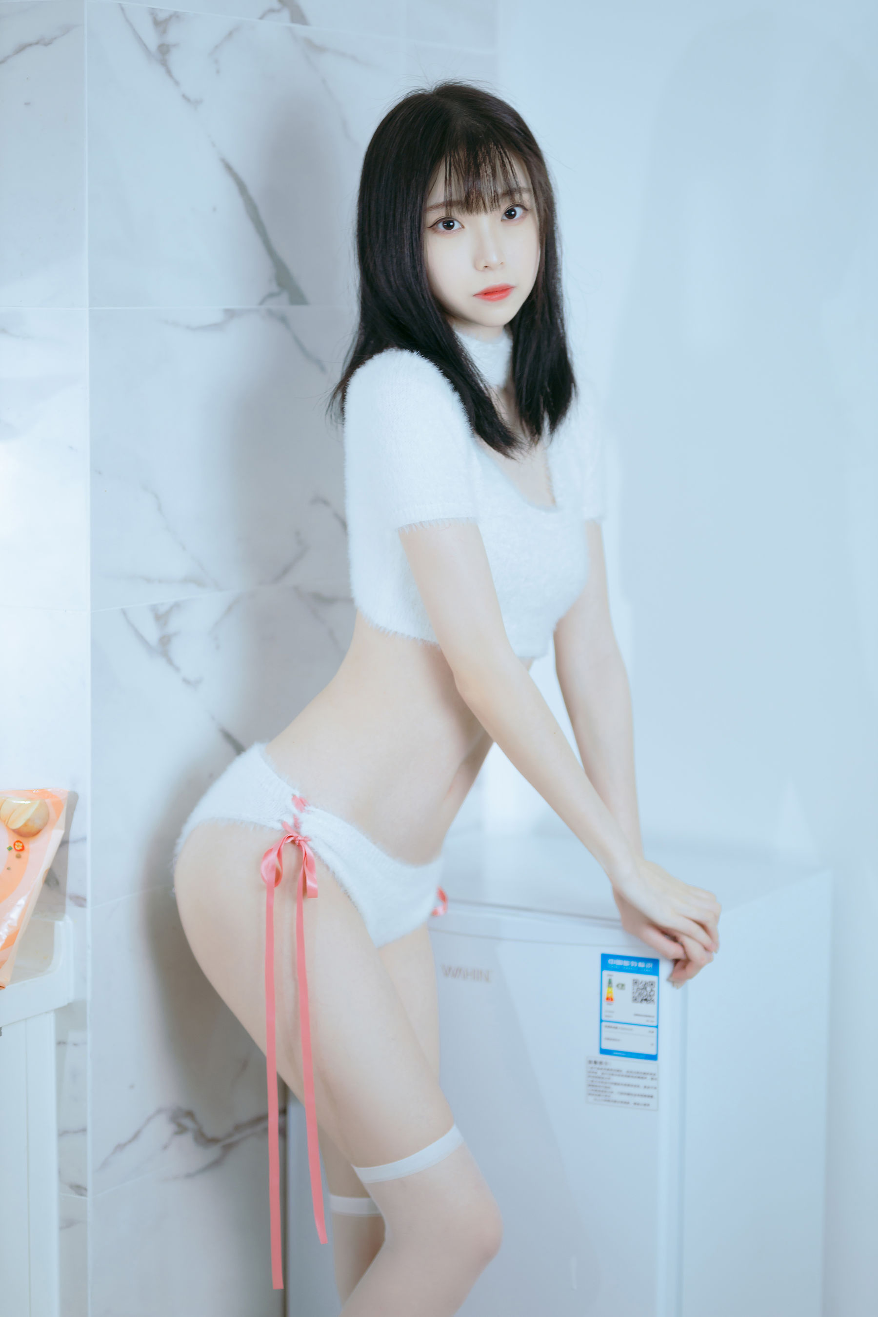 许岚(叁月life) – 纯欲毛衣 [39P]