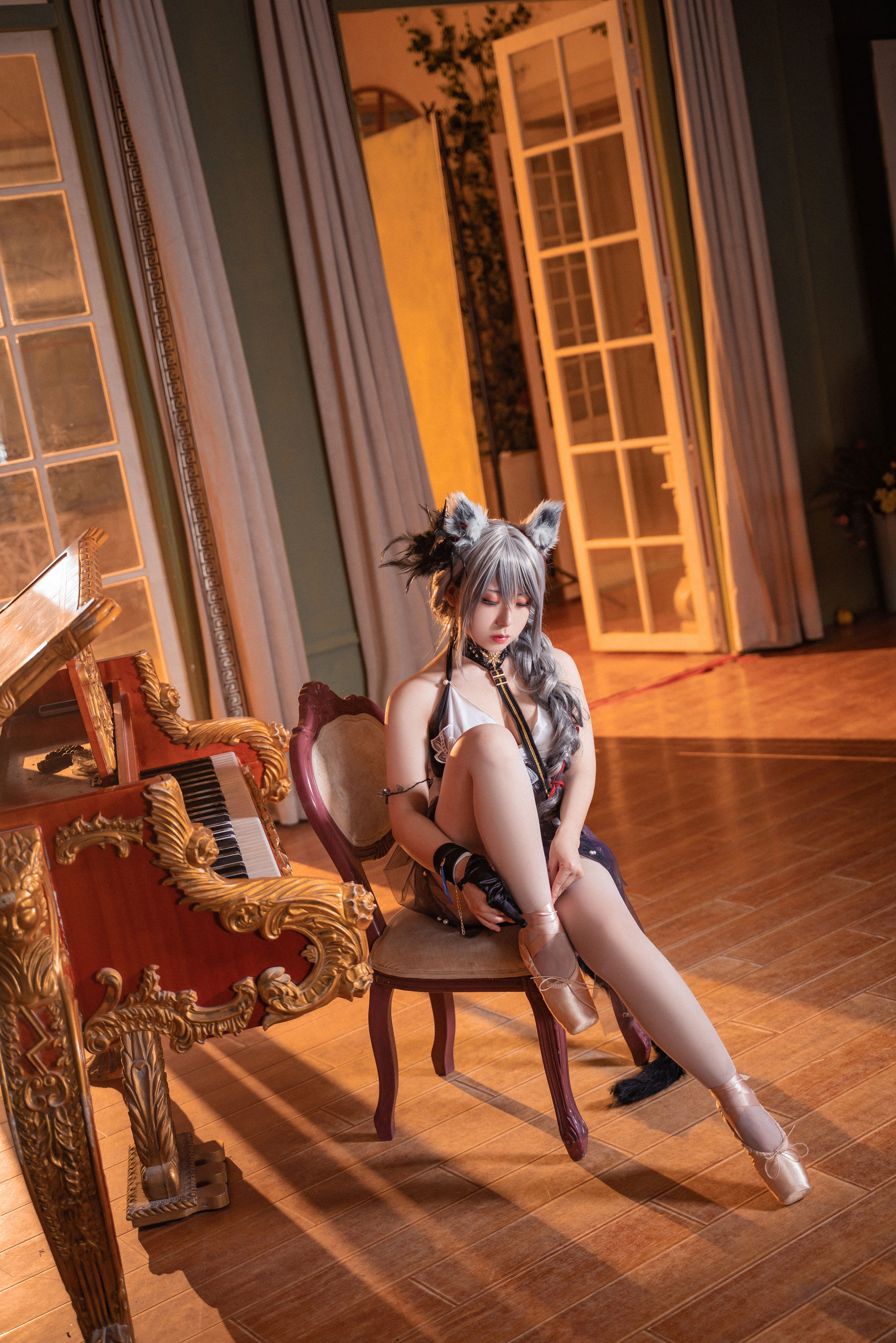 虎森森 – 黑芭蕾 [15P]