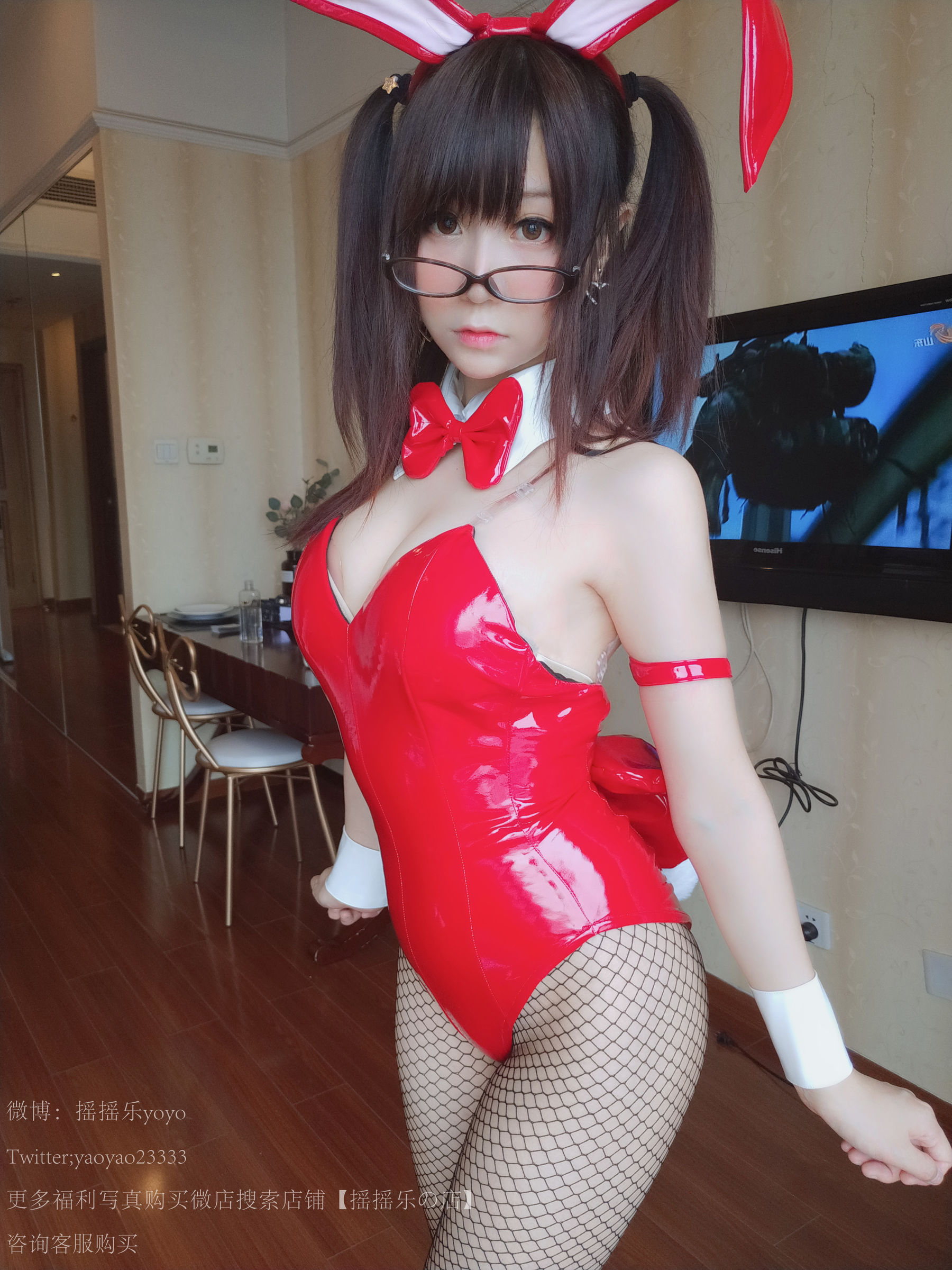 [萝莉COS] 摇摇乐yoyo – 兔女郎黑网袜 [120P]