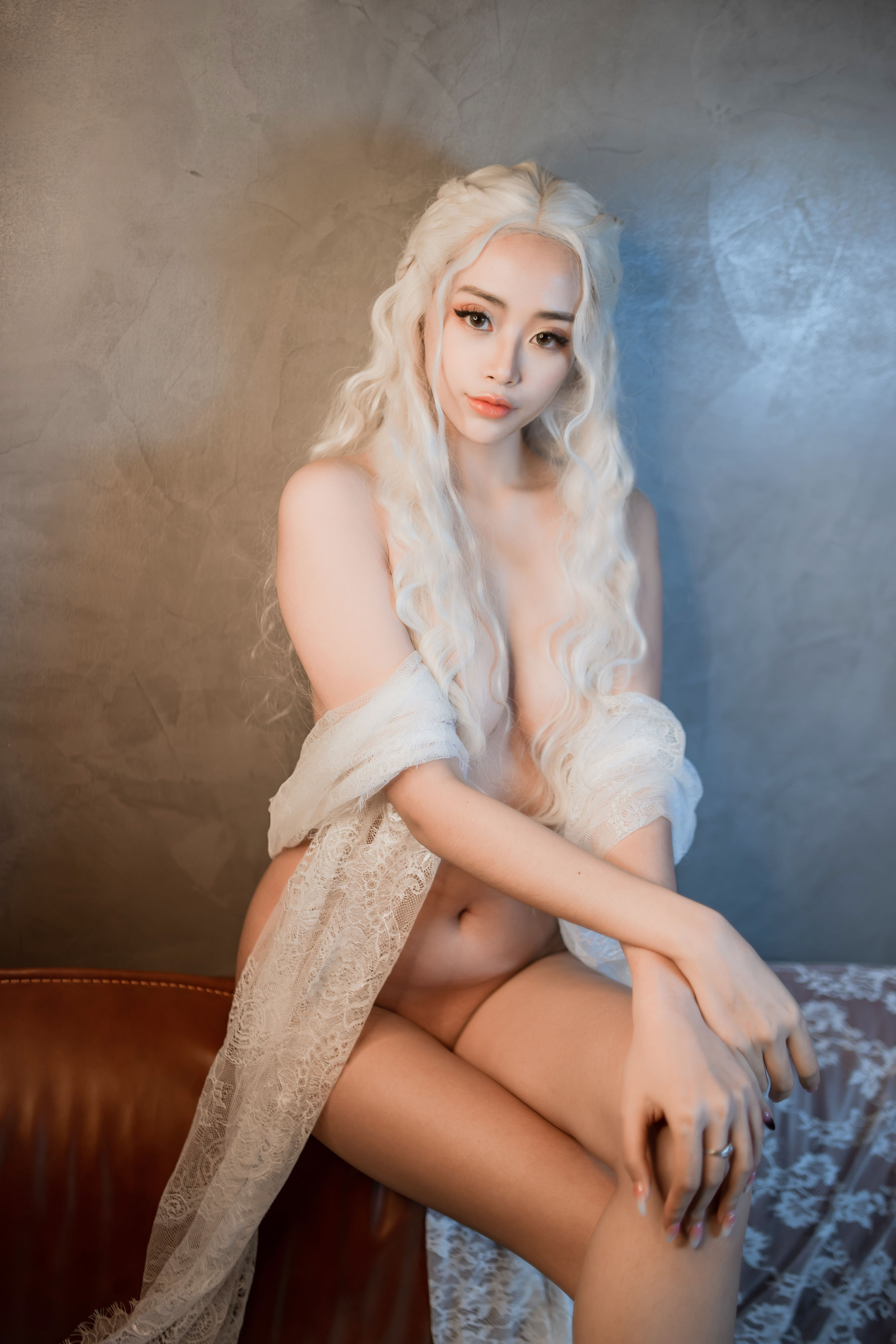 日本性感萝莉Byoru – Daenerys [15P]