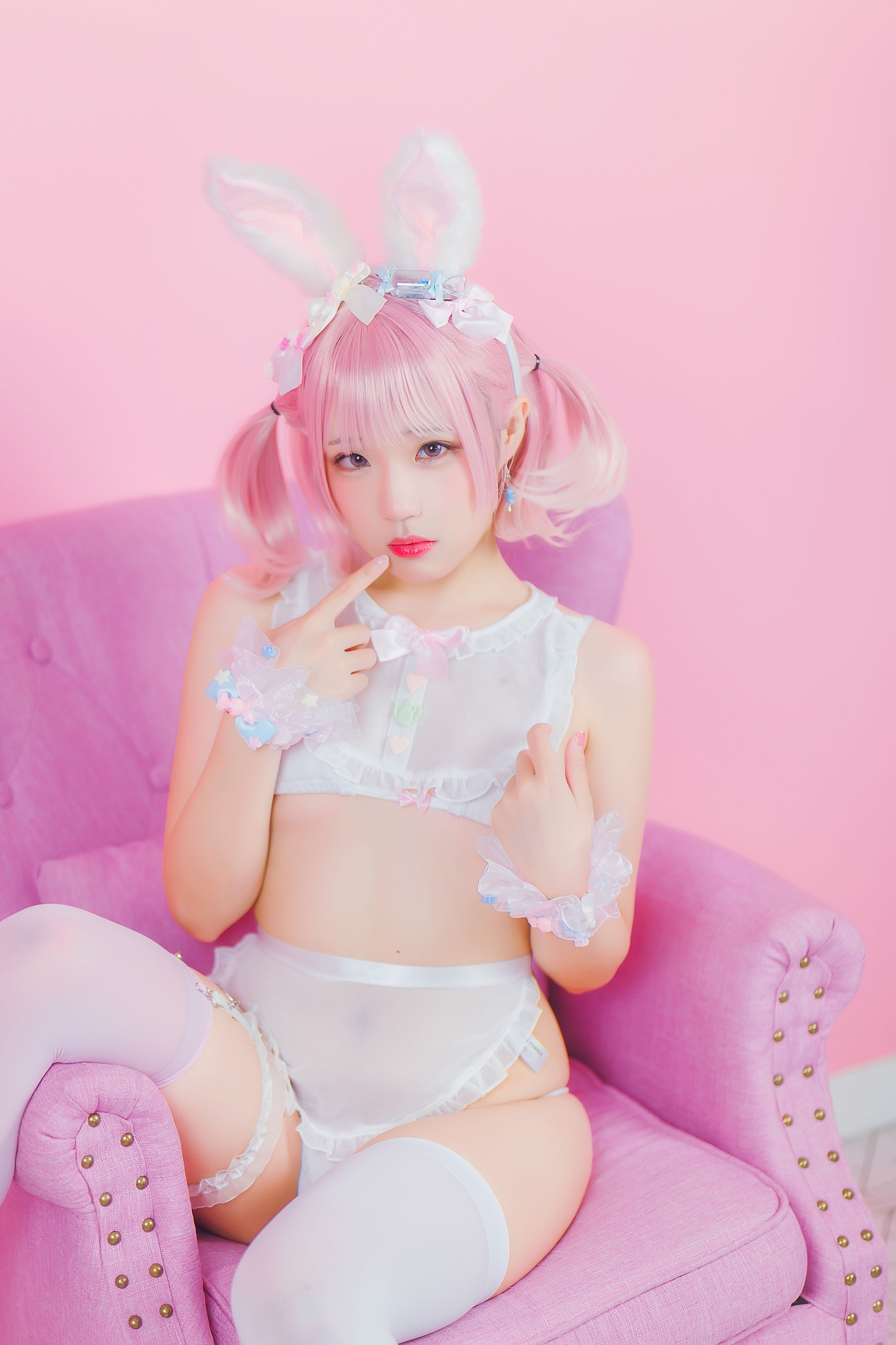 动漫博主Mime弥美 – 白粉色兔女郎 [30P]