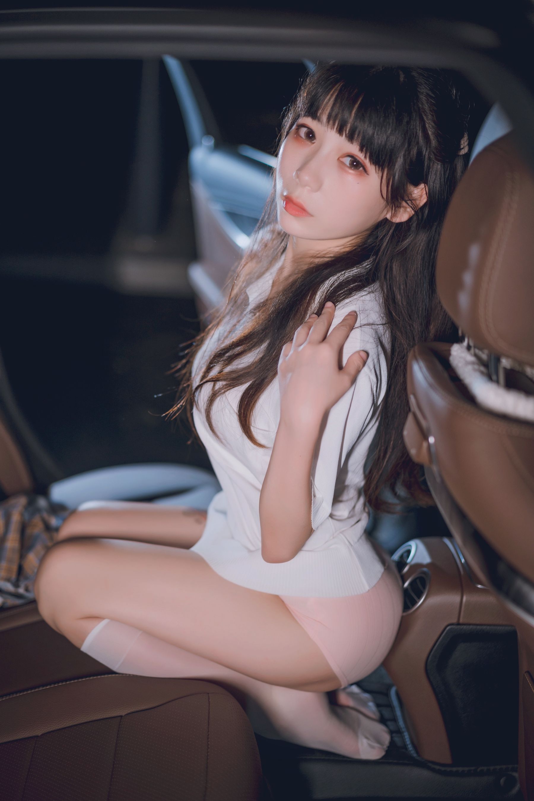 usejan – 蓝蓝奔驰 [40P]