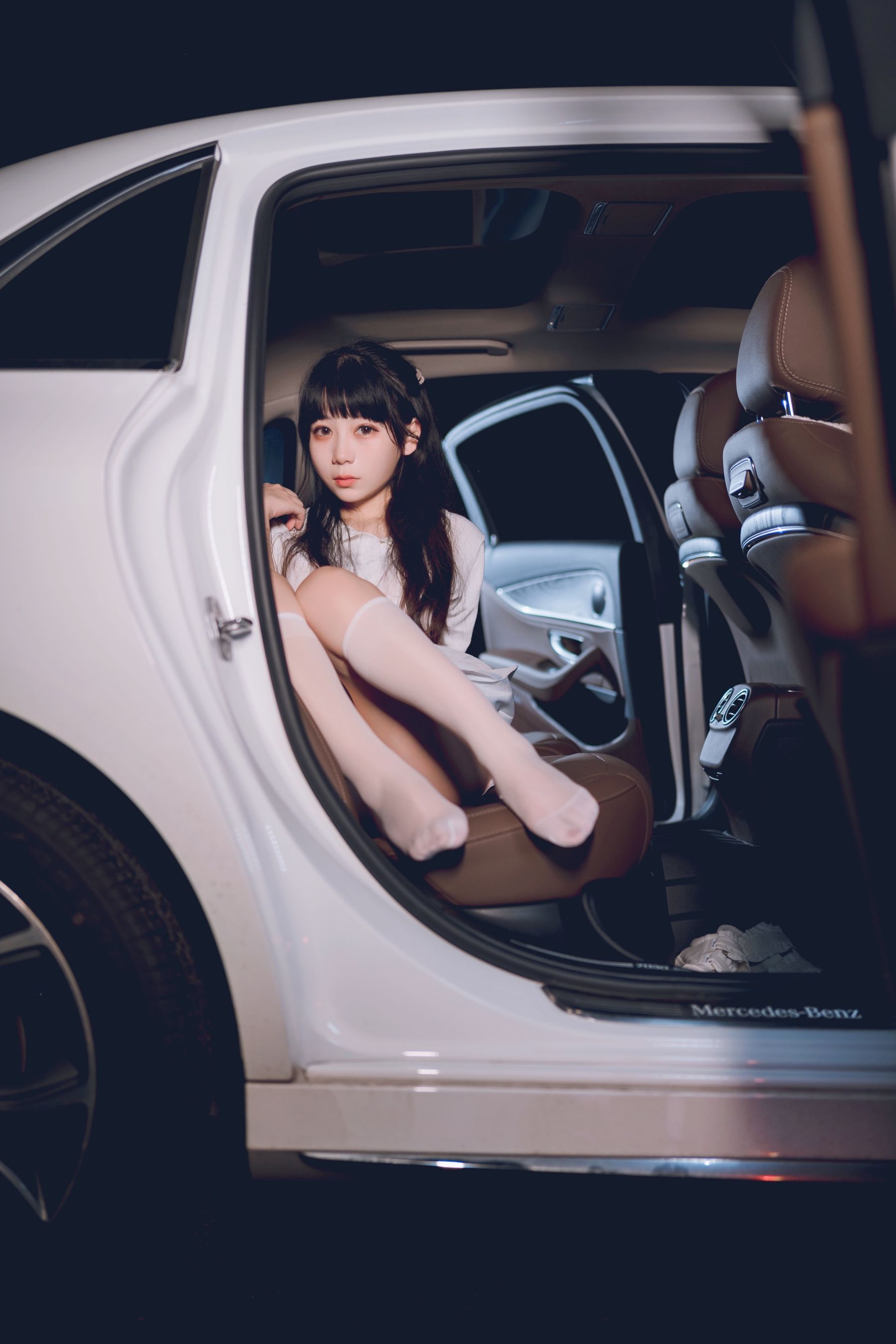 usejan – 蓝蓝奔驰 [40P]