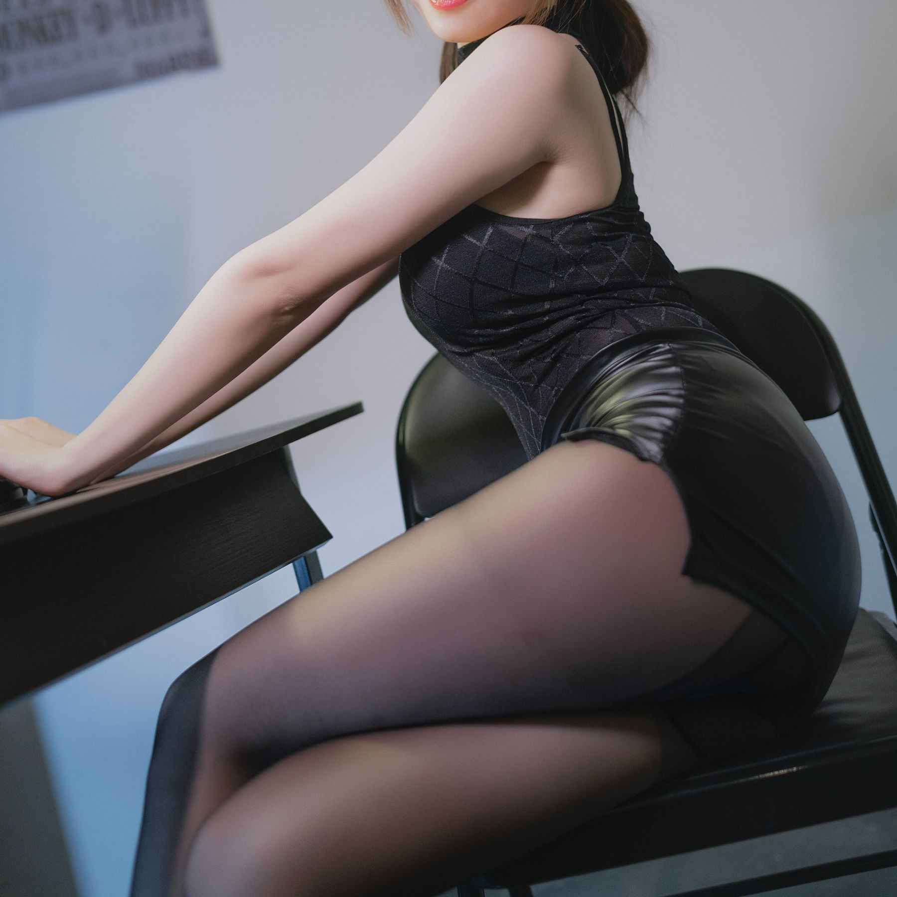 miko酱ww – 坏女人 [20P]